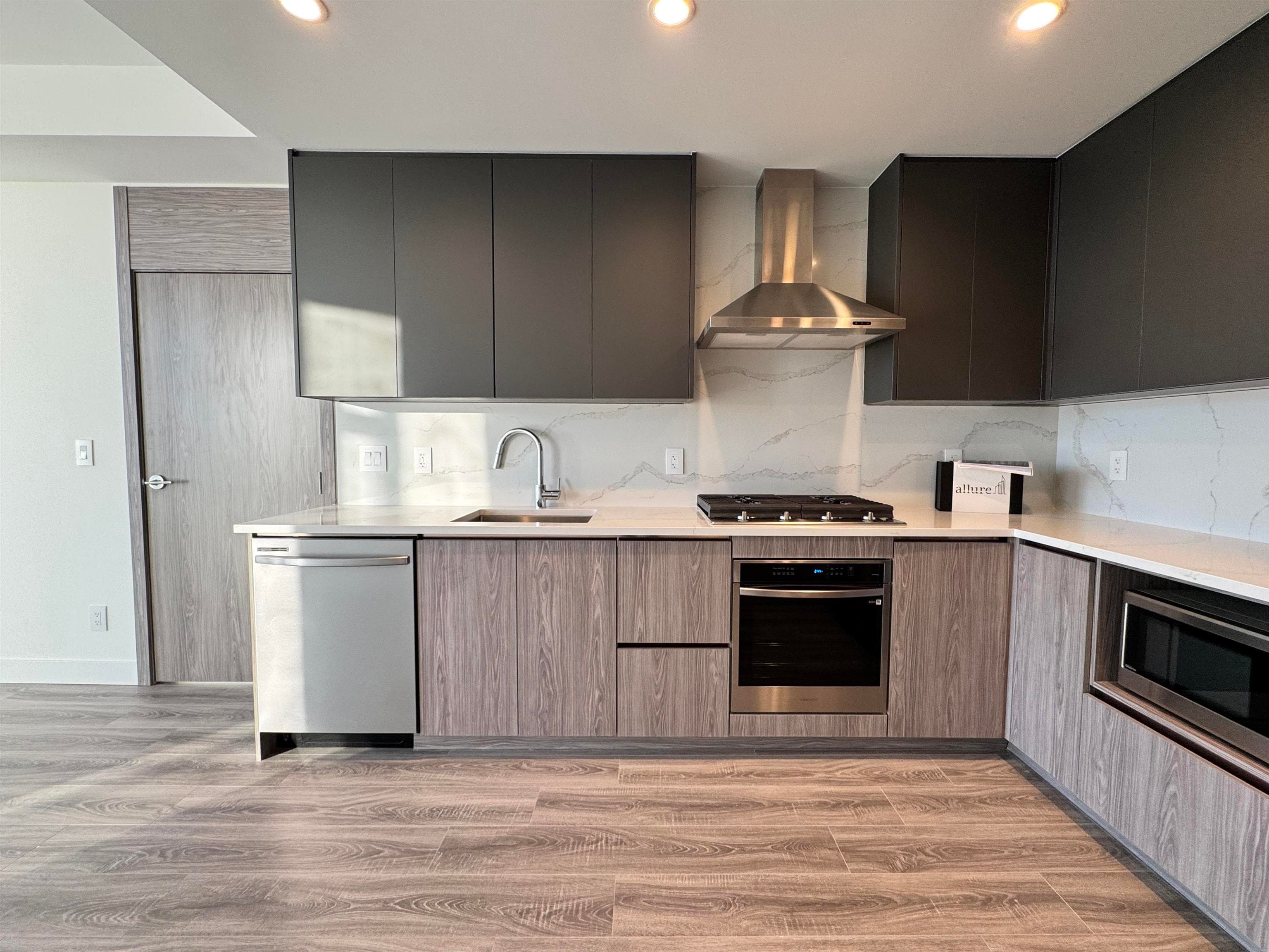 3406 - 10750 135a Street, Surrey, V3T 2X6 — photo 3