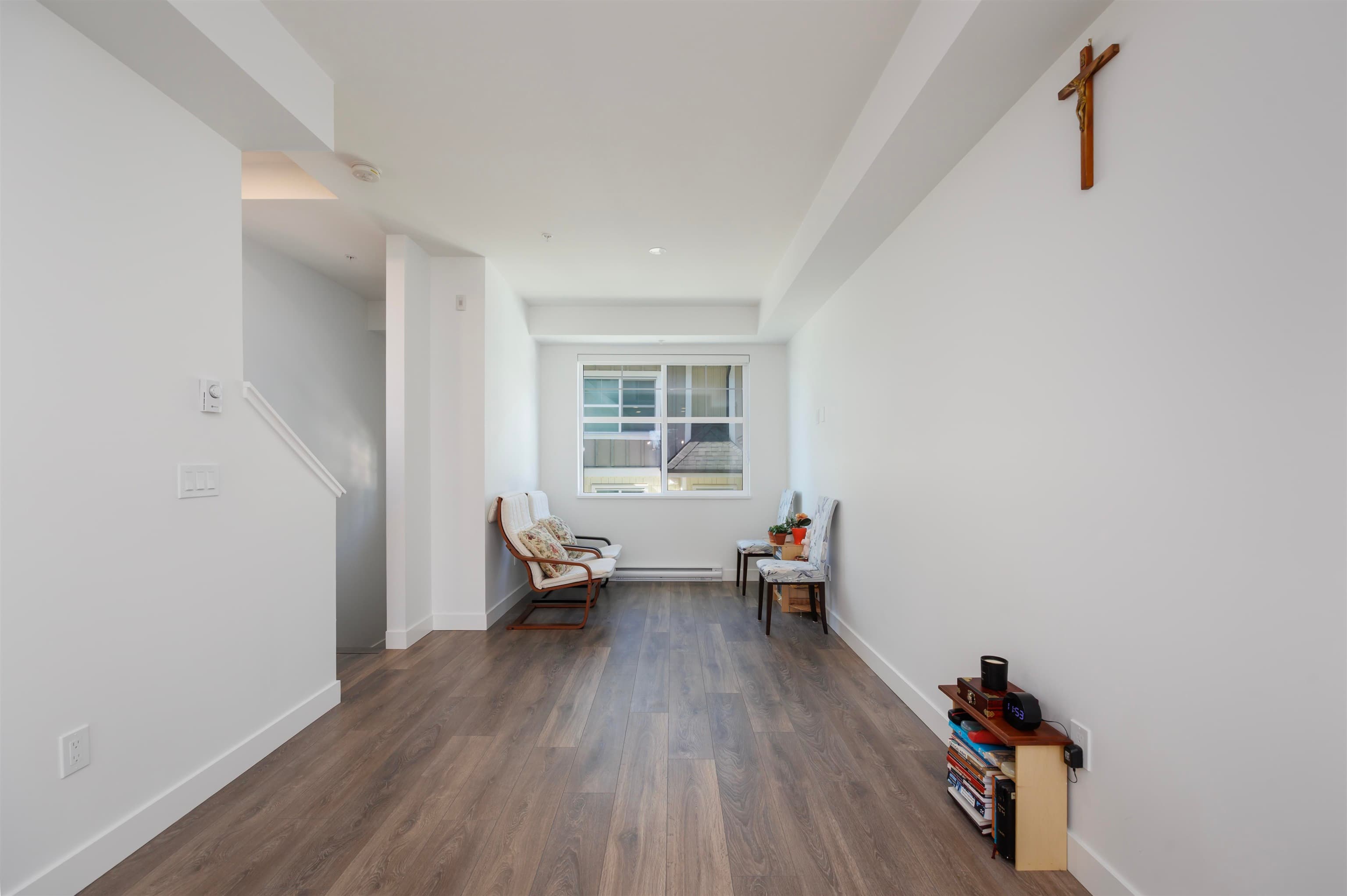 119 - 707 Robinson Street, Coquitlam, V3J 0M9 — photo 2