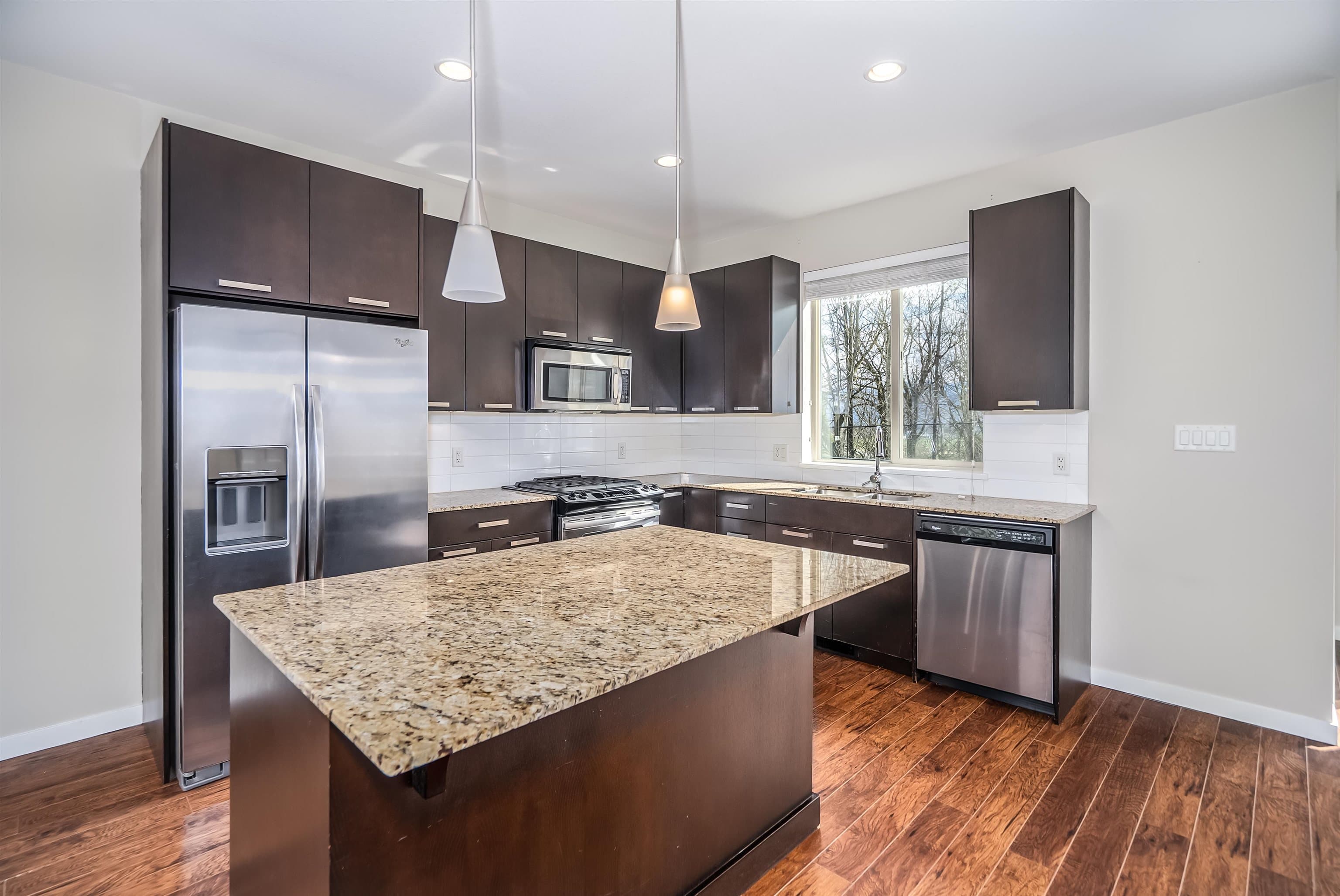 35 - 34248 King Road, Abbotsford, V2S 0B1 — photo 2