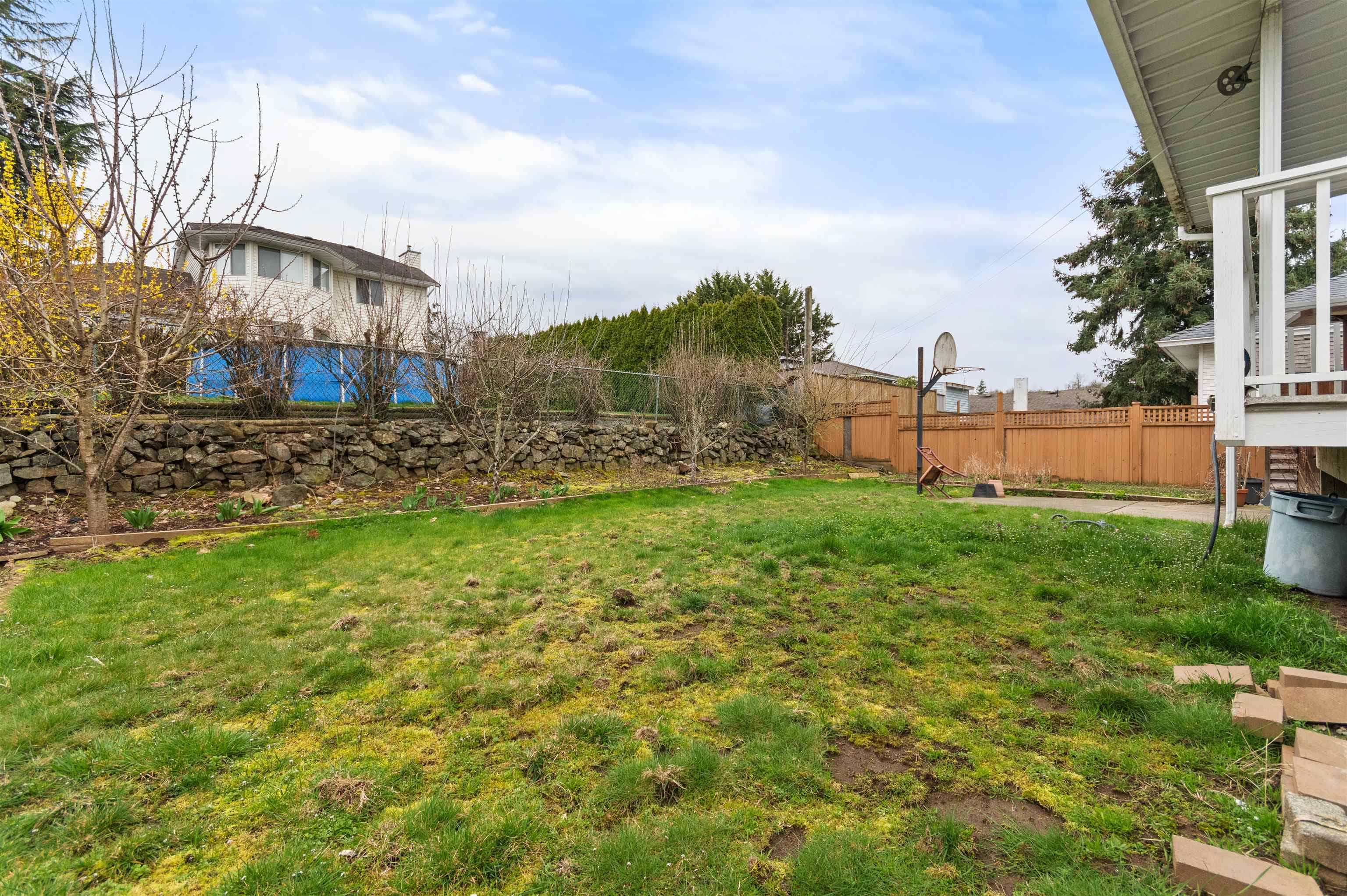 32110 Rogers Avenue, Abbotsford, V2T 5B7 — photo 5
