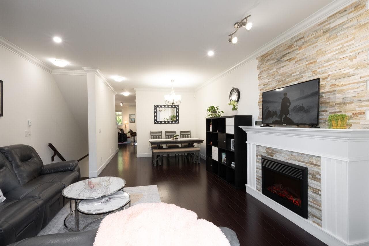 8 - 6383 140 Street, Surrey, V3W 0E9 — photo 4
