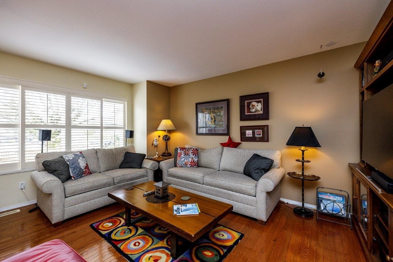 2 - 261 W 16th Street, North Vancouver, V7M 1T7 — photo 5