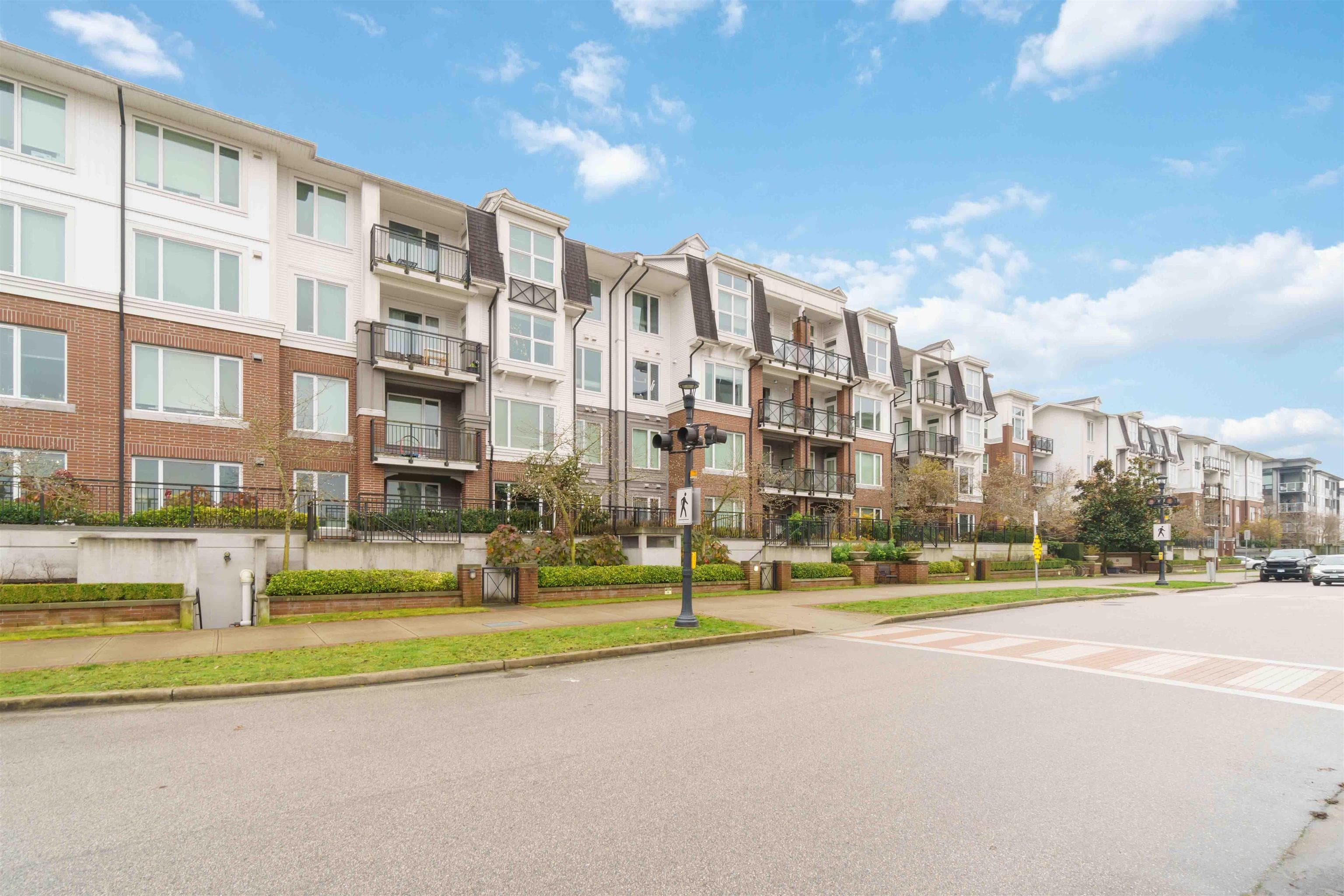 306 - 9388 Mckim Way, Richmond, V6X 0J7 — photo 4