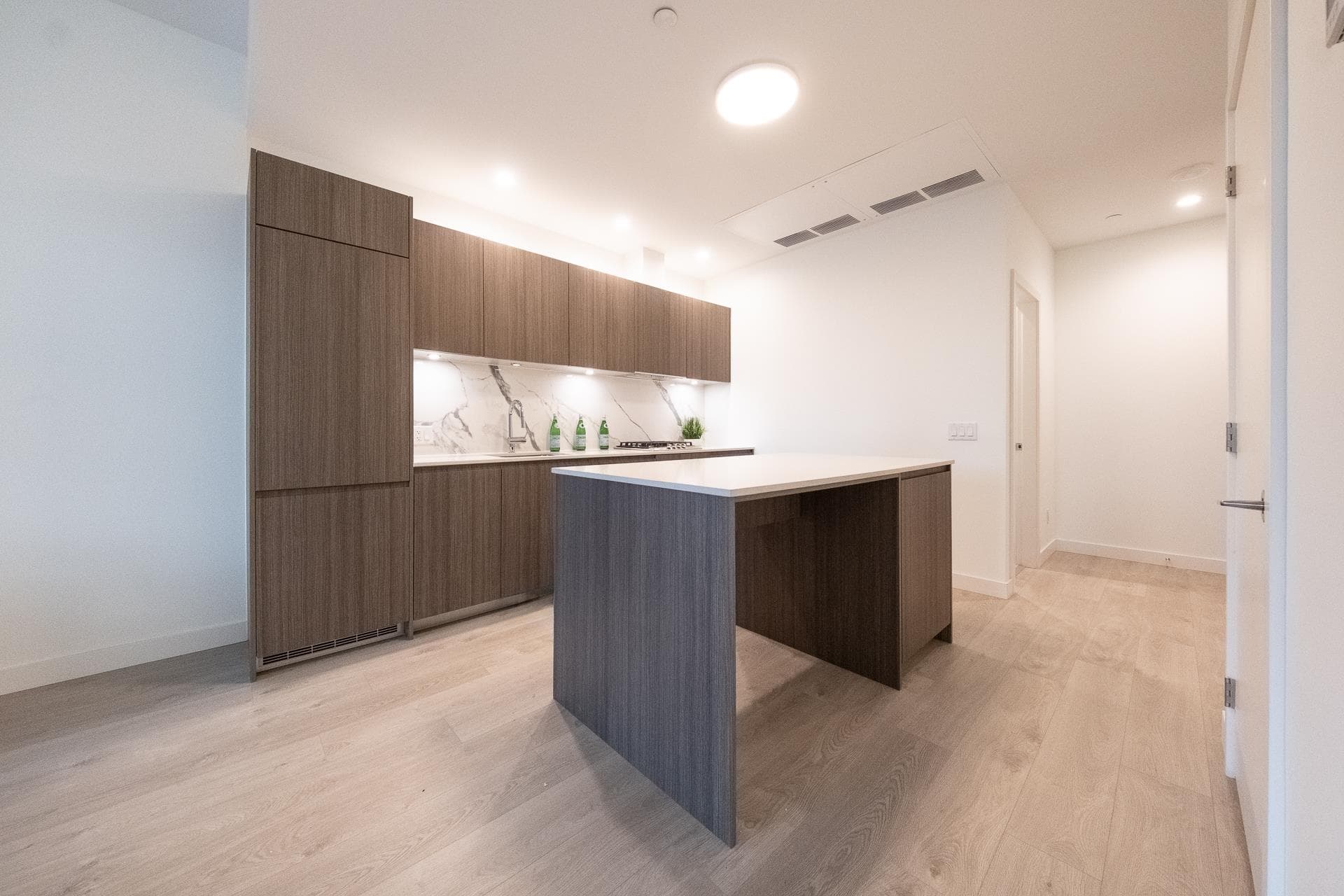 103 - 6463 Silver Avenue, Burnaby, V5H 0K4 — photo 4