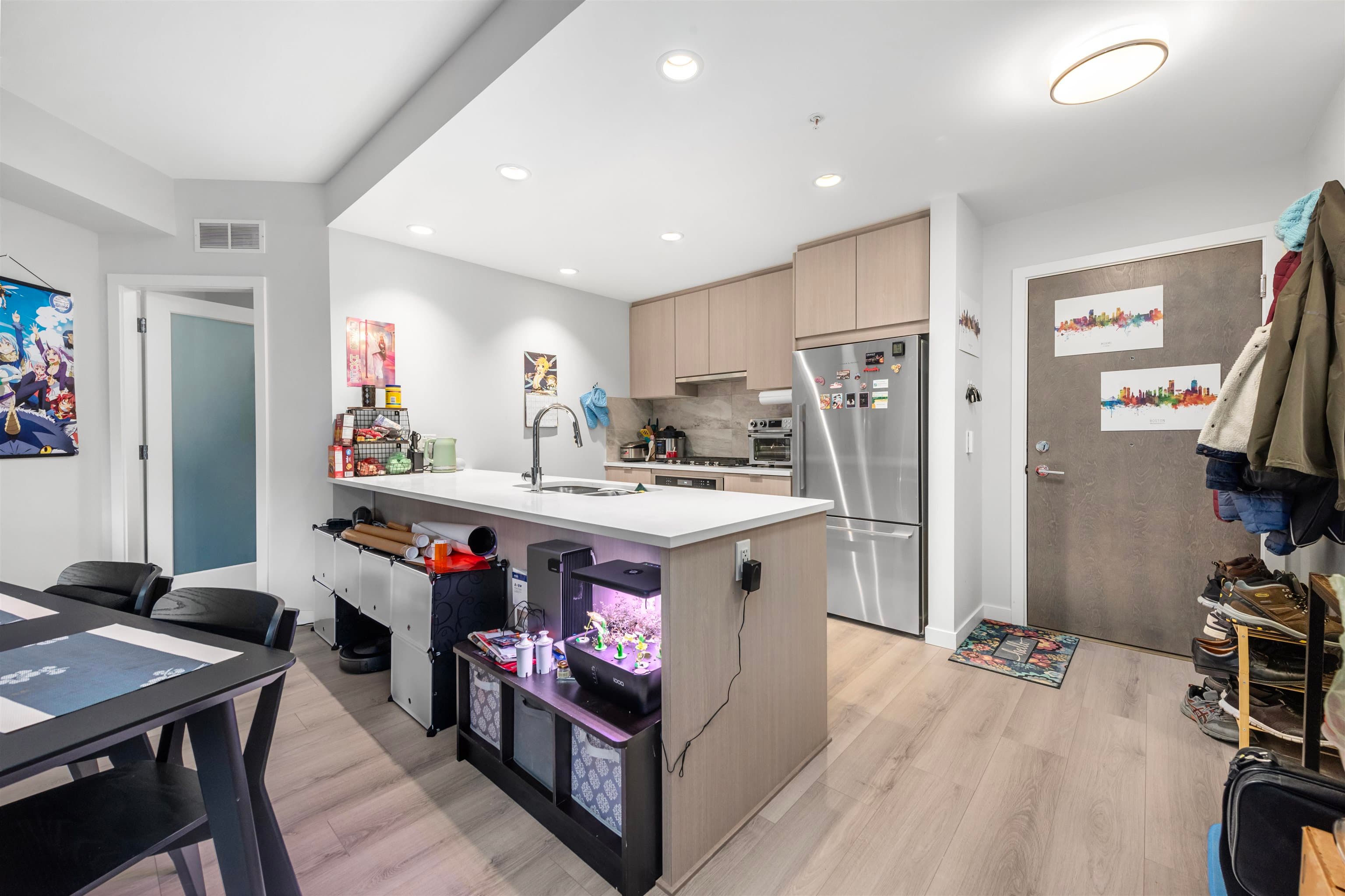 521 - 615 Cottonwood Avenue, Coquitlam, V3J 2S5 — photo 4