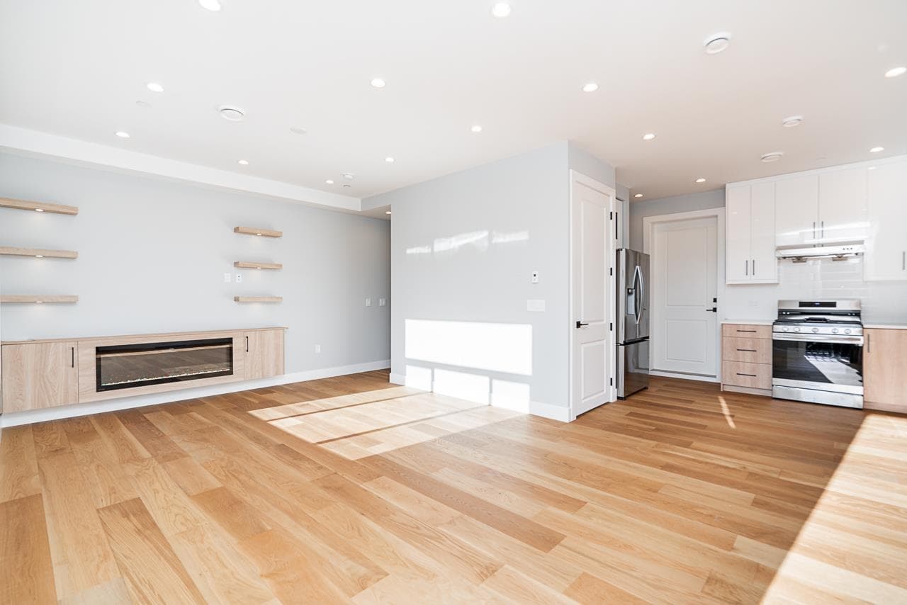 2705 Dundas Street, Vancouver