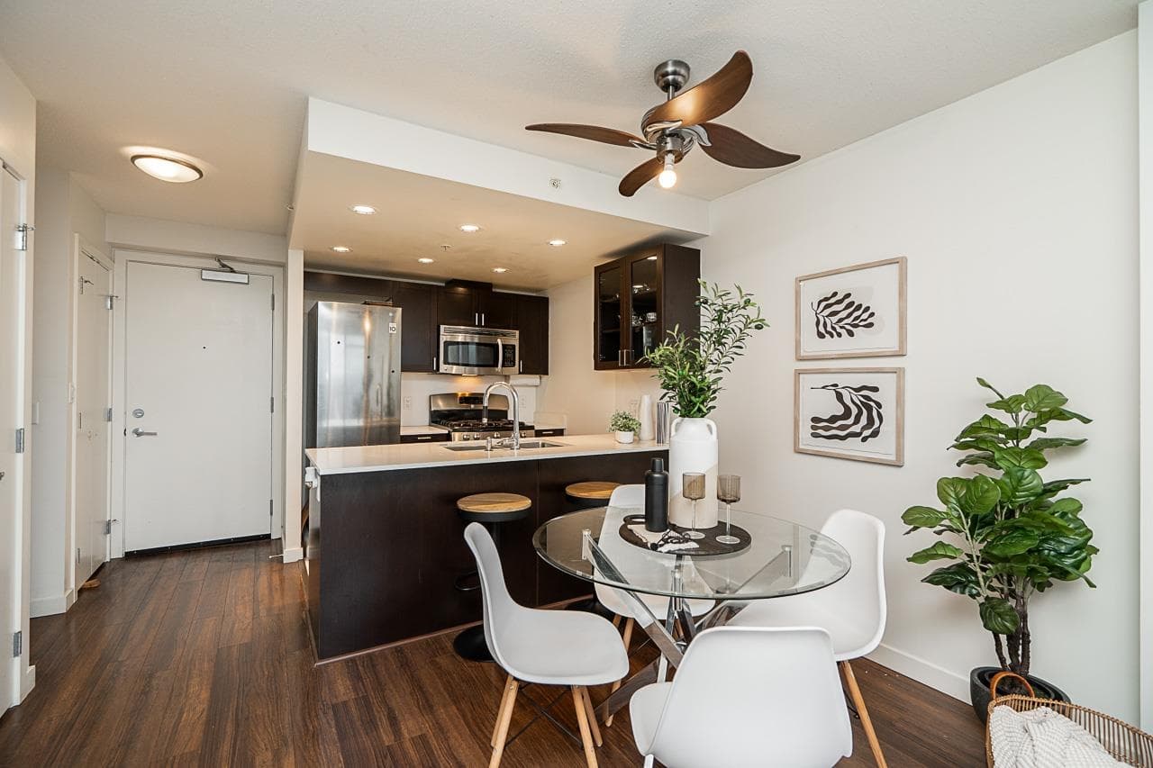 1706 - 4815 Eldorado Mews, Vancouver, V5R 0B2 — photo 1