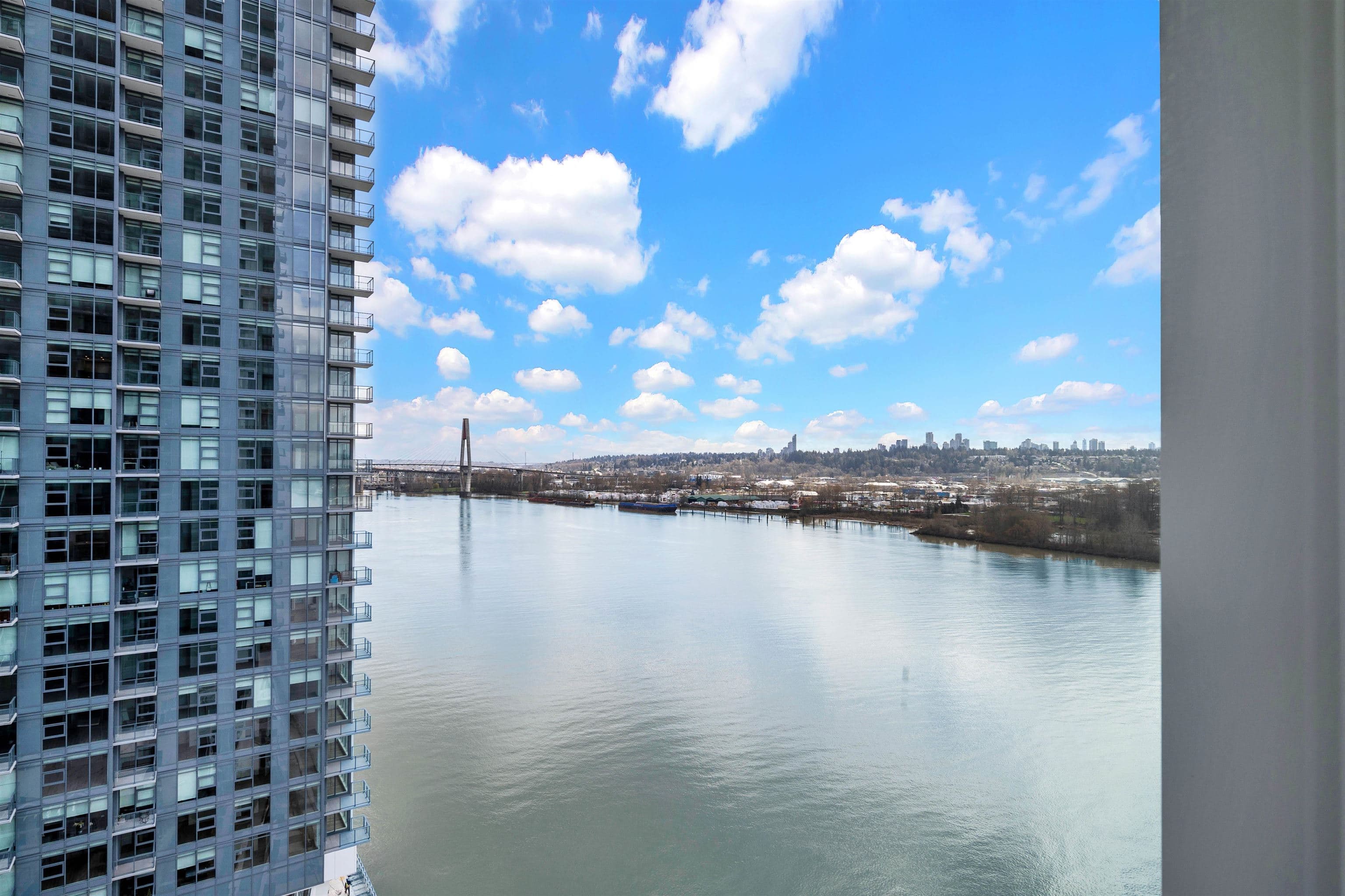 1406 - 680 Quayside Drive, New Westminster, V3M 0P2 — photo 4