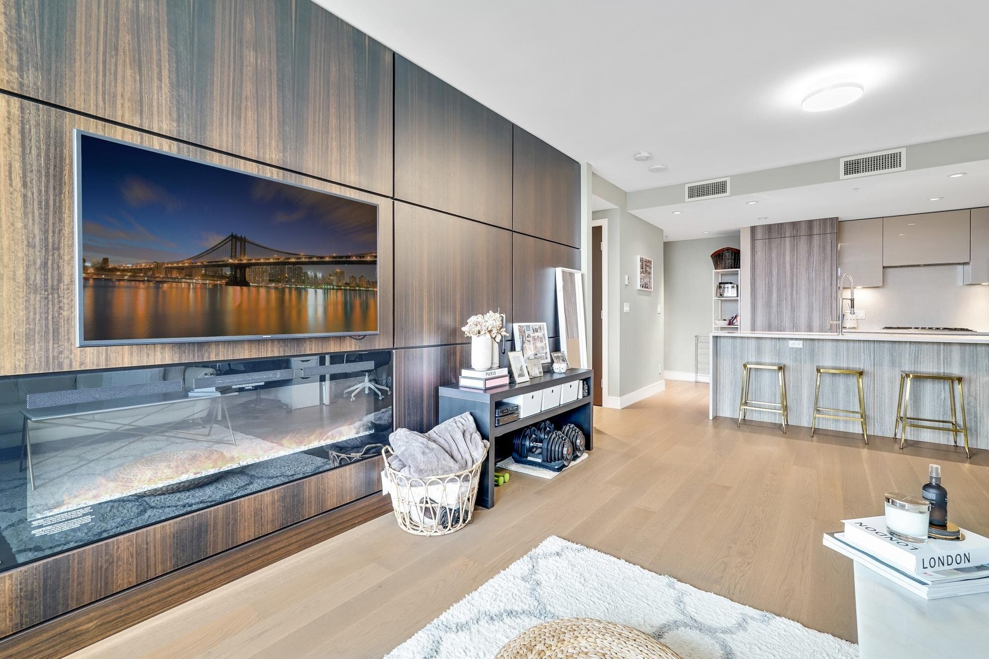 1002 - 210 Salter Street, New Westminster, V3M 0J9 — photo 4