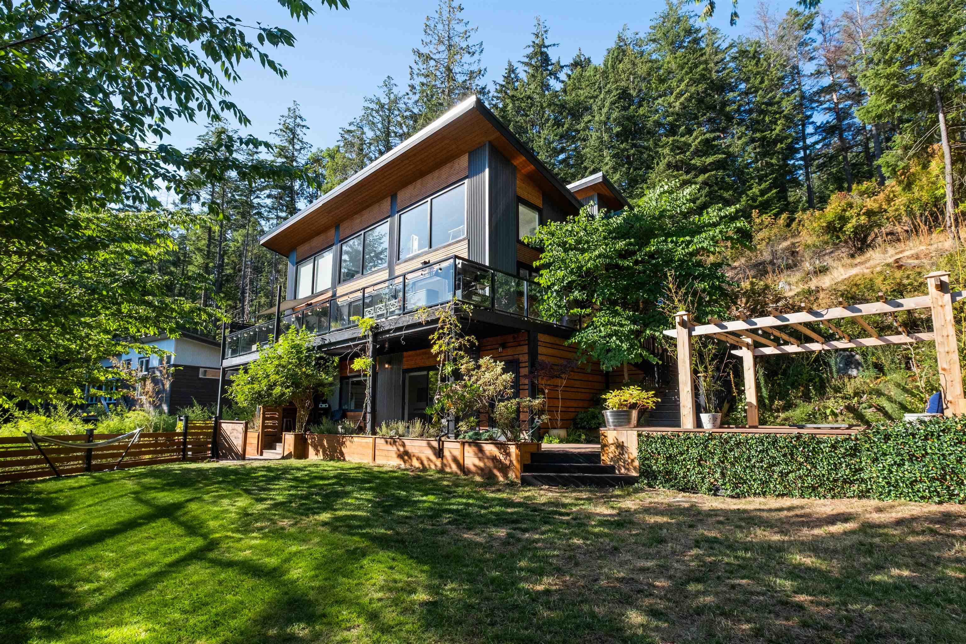 955 Windjammer Road, Bowen Island