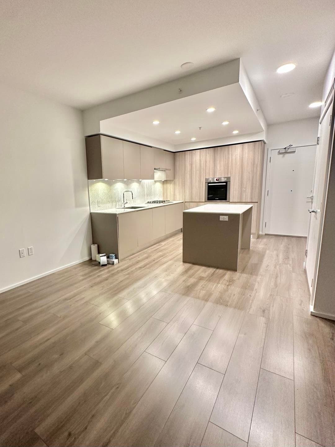 309 - 3833 Evergreen Place, Burnaby, V3J 0M2 — photo 3