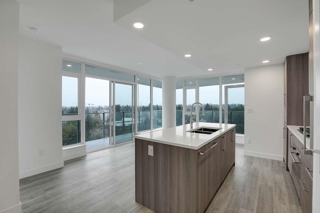 1002 - 9675 King George Boulevard, Surrey, V3T 2V3 — photo 3