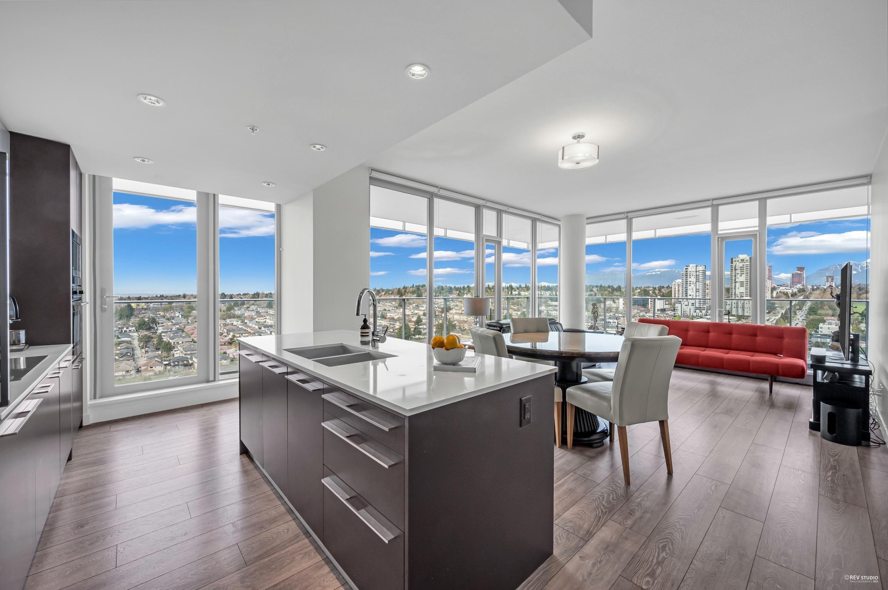 2501 - 8031 Nunavut Lane, Vancouver, V5X 0C9 — photo 1