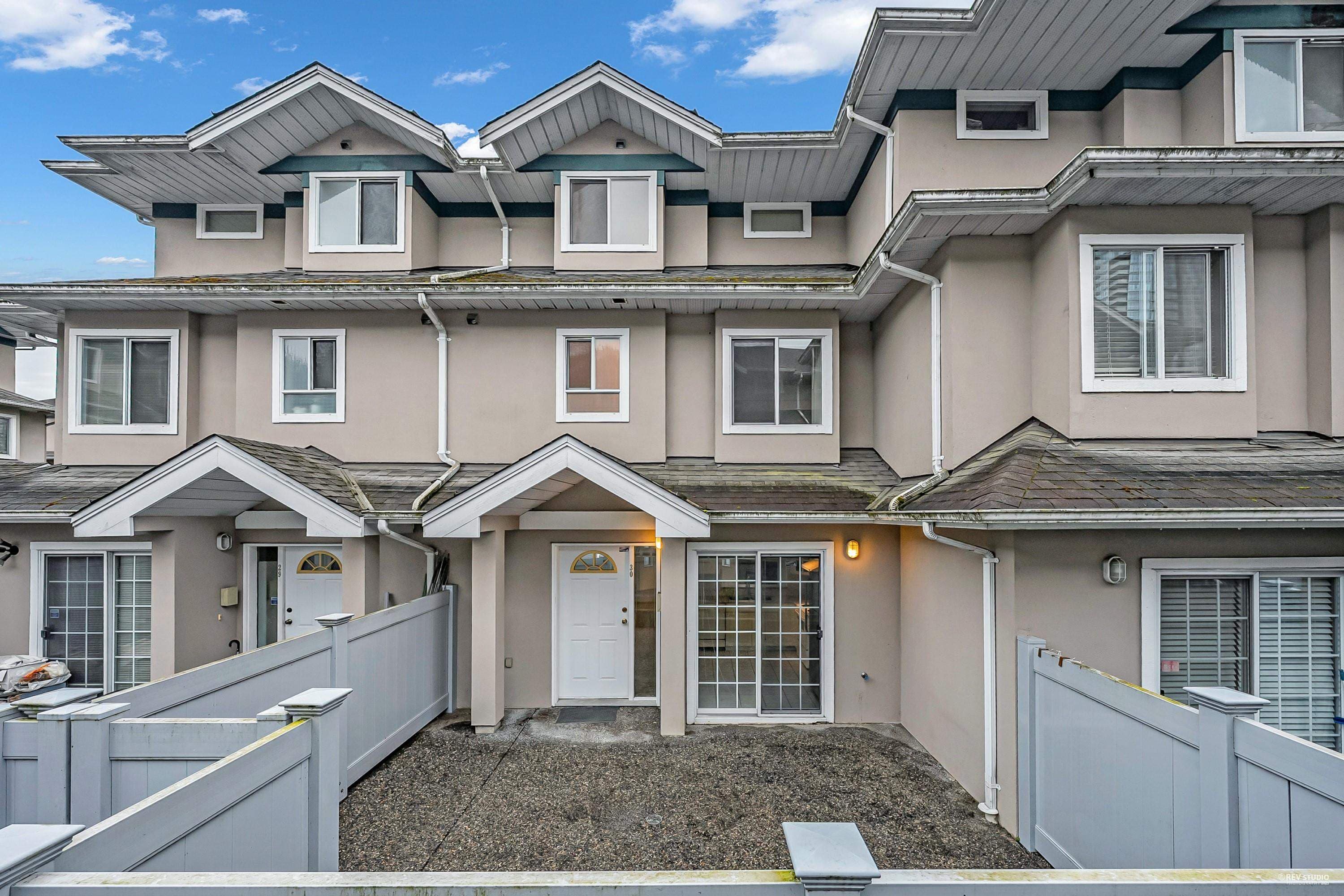 30 - 7128 18th Avenue, Burnaby, V3N 1H1 — photo 1