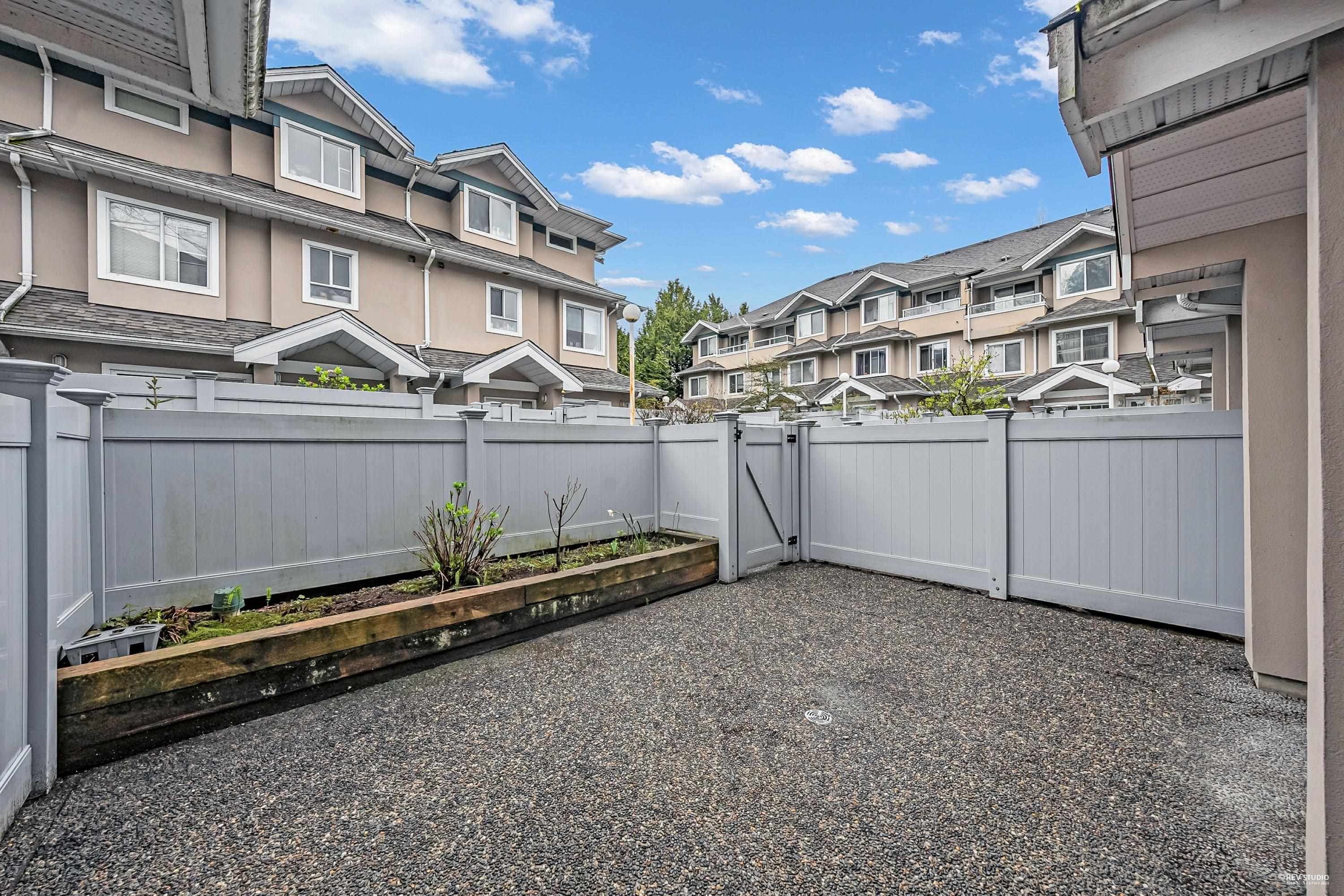 30 - 7128 18th Avenue, Burnaby, V3N 1H1 — photo 4