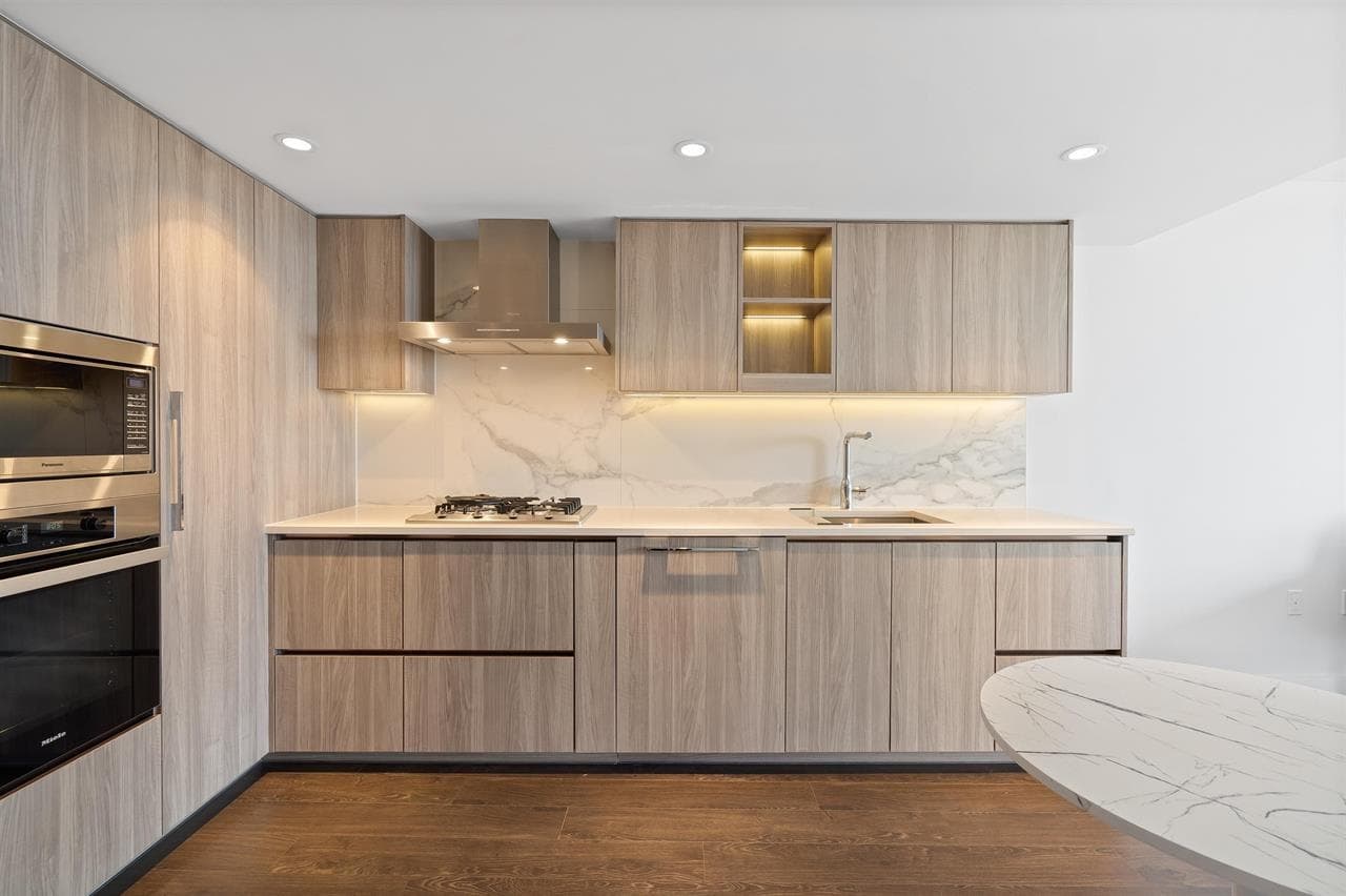 605 - 8555 Capstan Way, Richmond, V6X 0W1 — photo 4