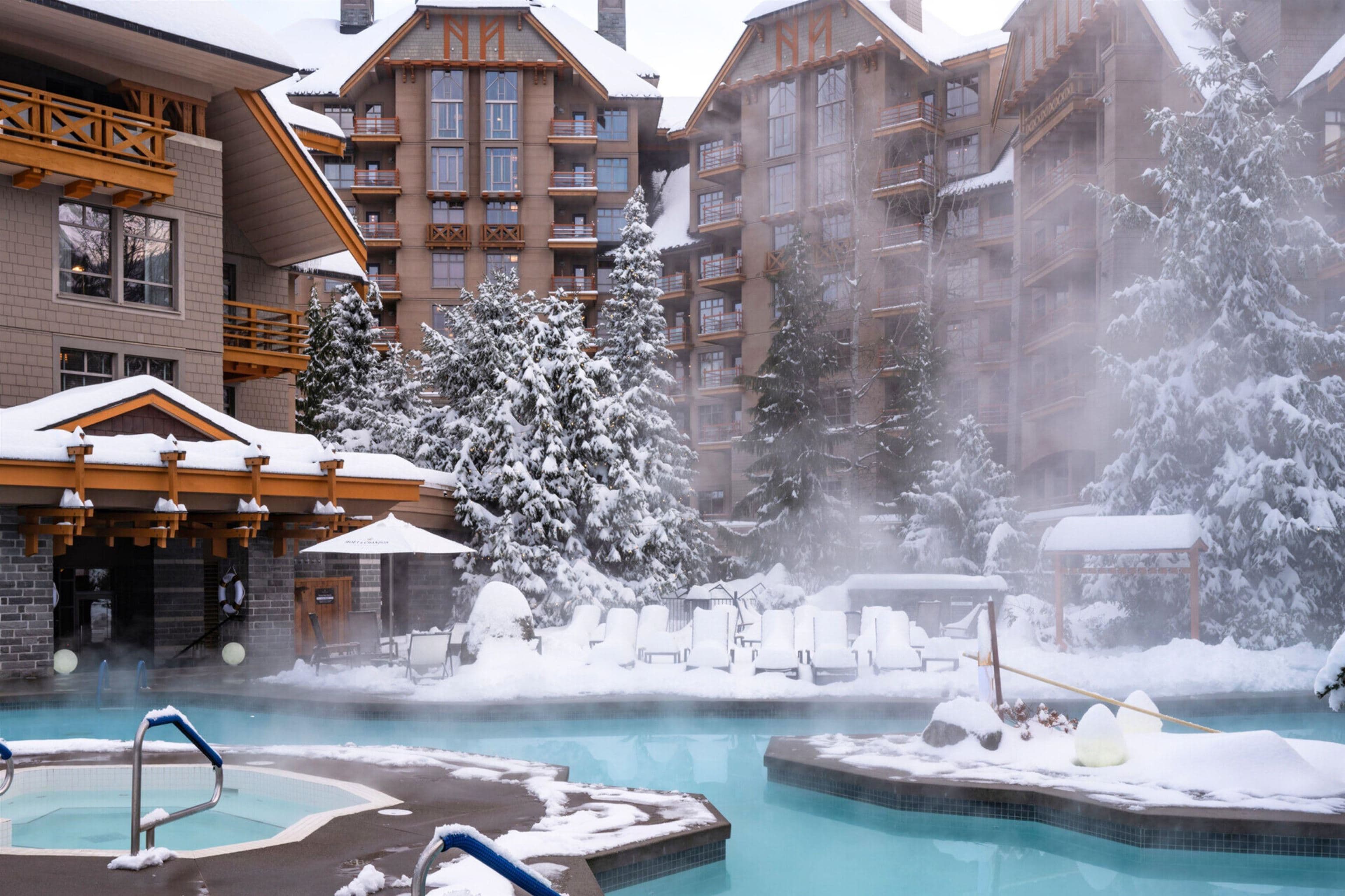 511/512 - 4591 Blackcomb Way, Whistler, V8E 0Y4 — photo 3