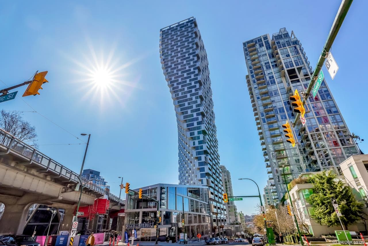 3207 - 1480 Howe Street, Vancouver, V6Z 0G5 — photo 2