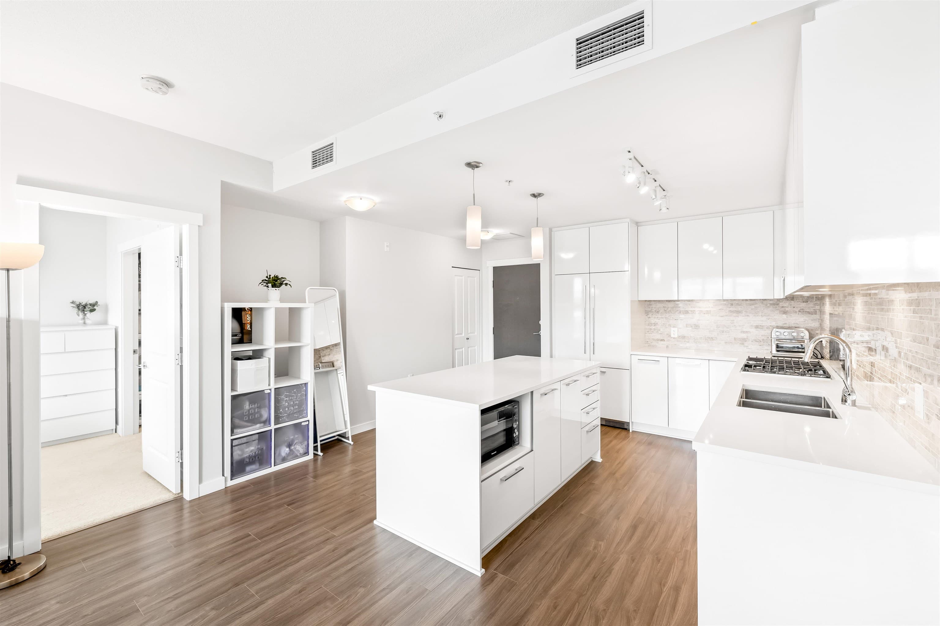 413 - 9500 Tomicki Avenue, Richmond, V6R 0R9 — photo 4