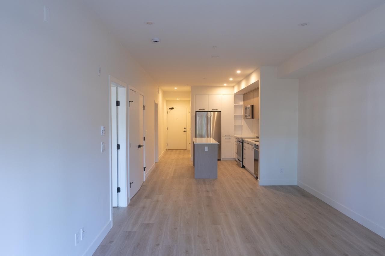 241 - 2635 King George Boulevard, Surrey, V4P 0H7 — photo 4