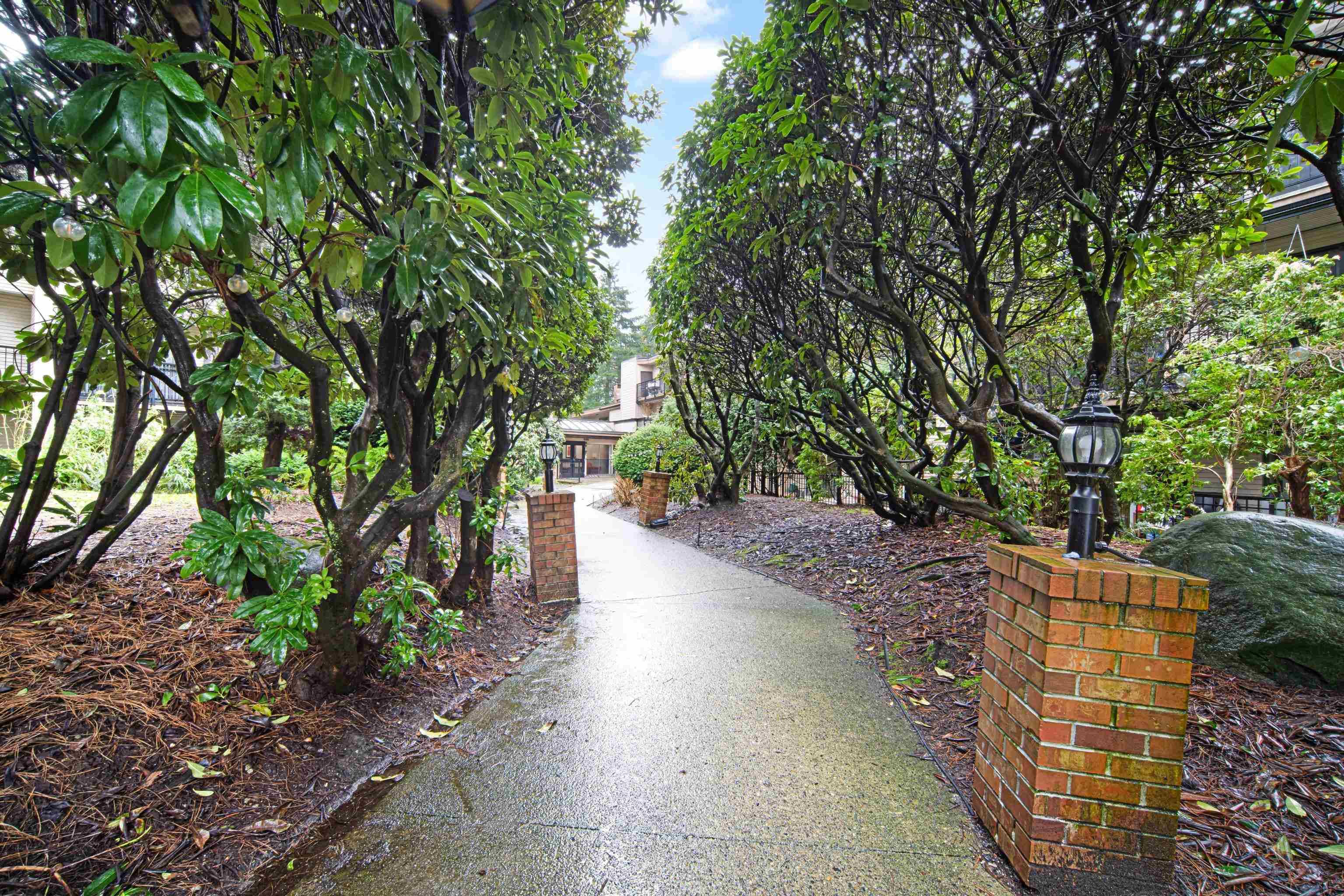 320 - 1385 Draycott Road, North Vancouver, V7J 3K9 — photo 3