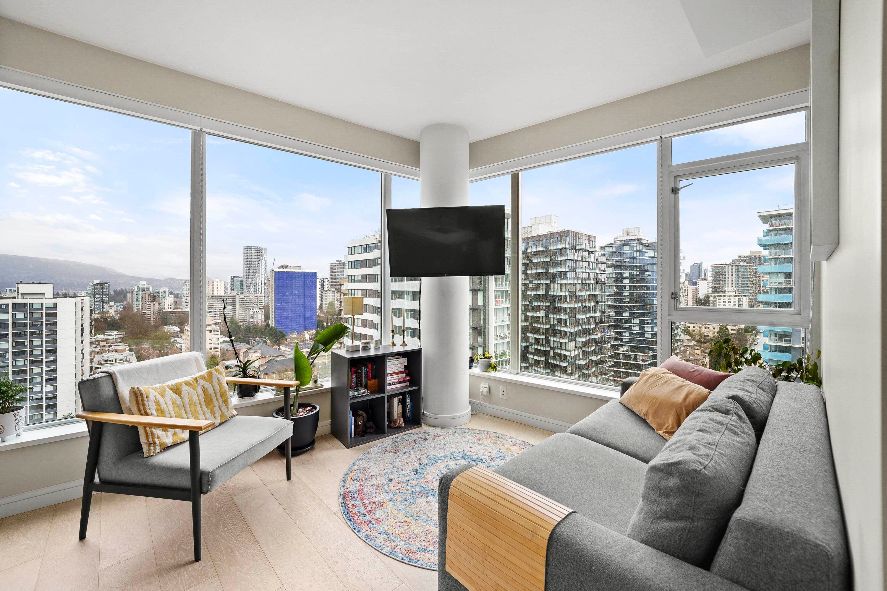 1902 - 1221 Bidwell Street, Vancouver, V6G 0B1 — photo 2