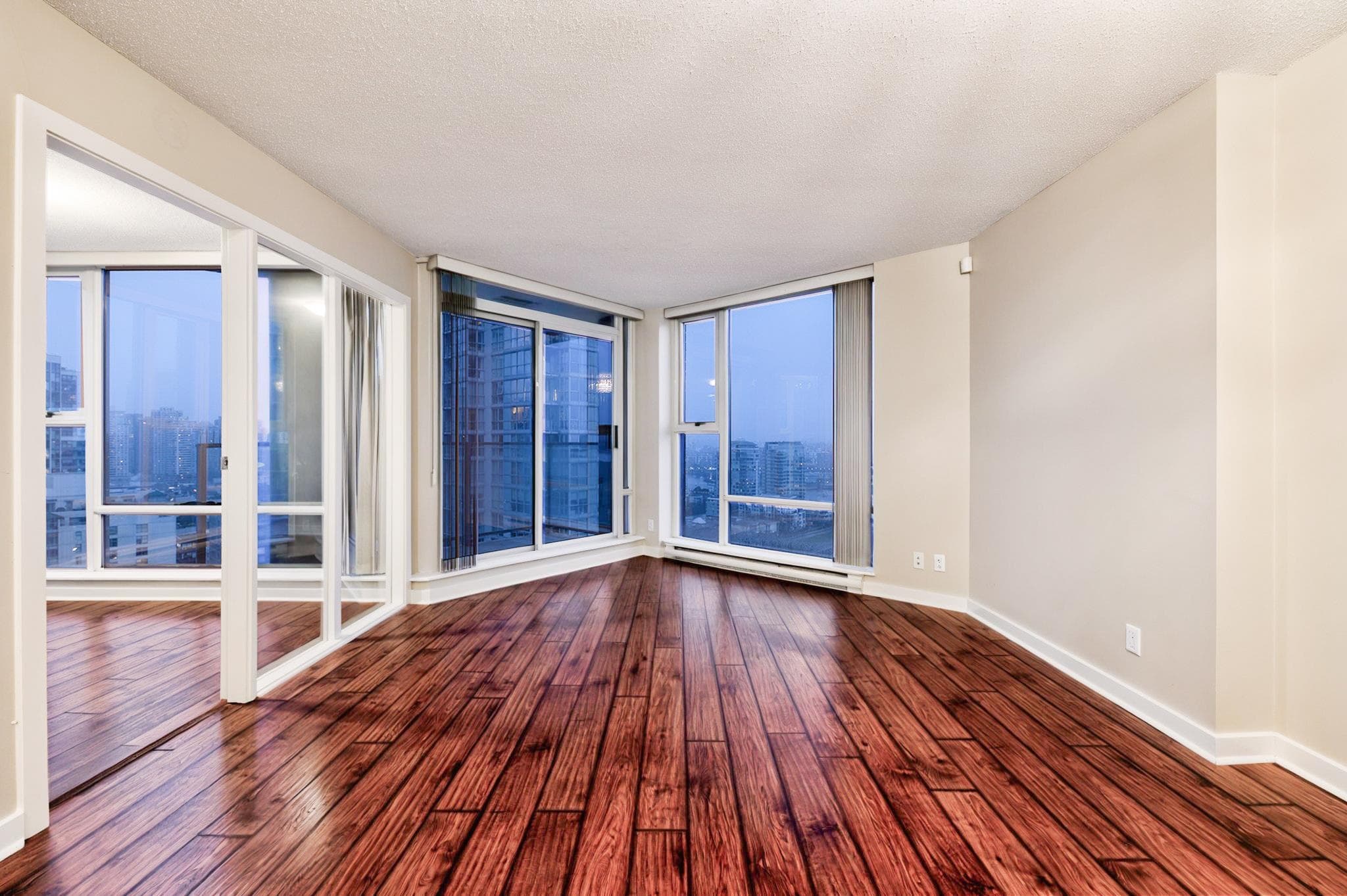 2607 - 455 Beach Crescent, Vancouver, V6Z 3E5 — photo 2