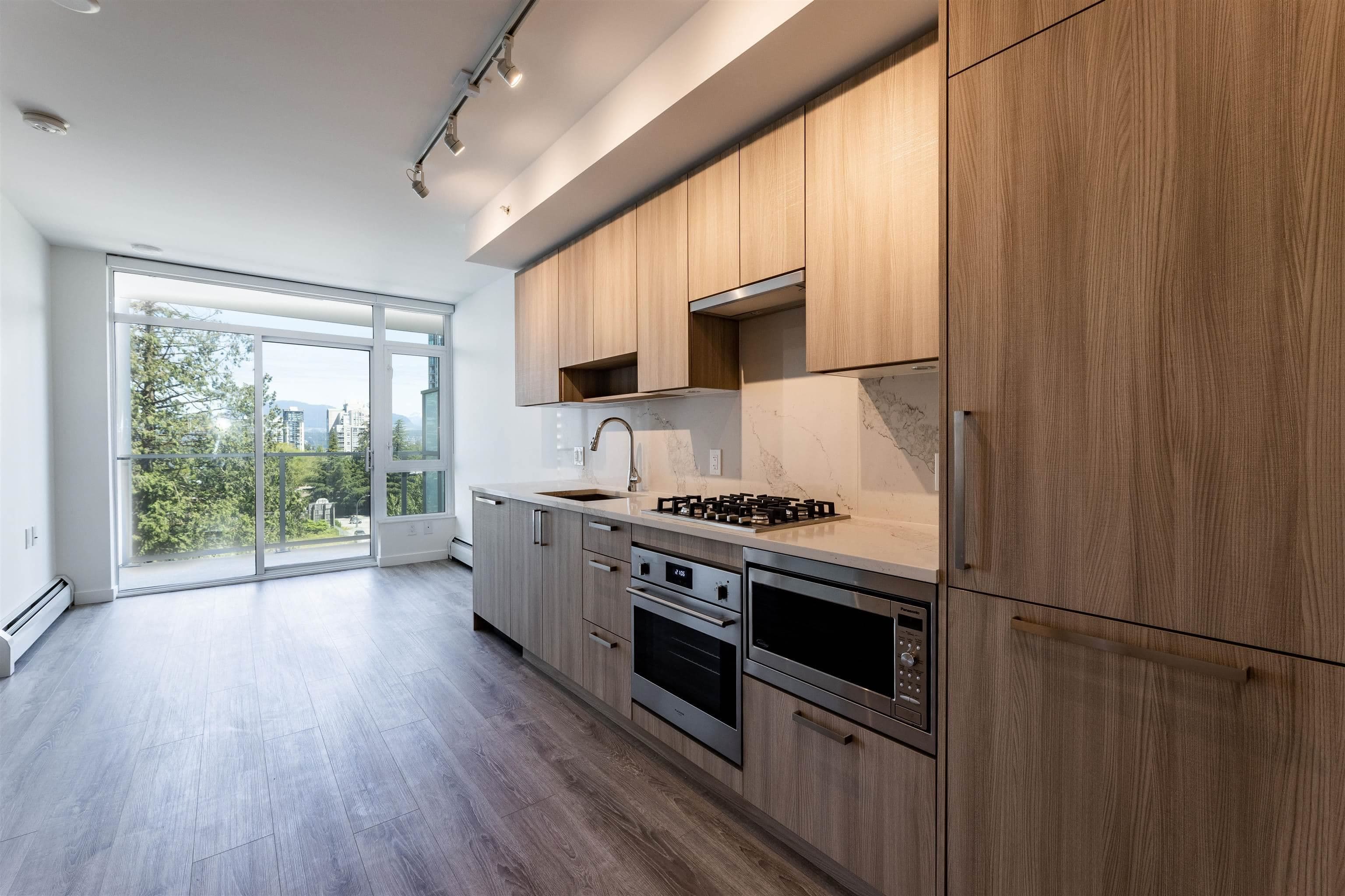 703 - 13350 Central Avenue, Surrey, V3T 0S1 — photo 5