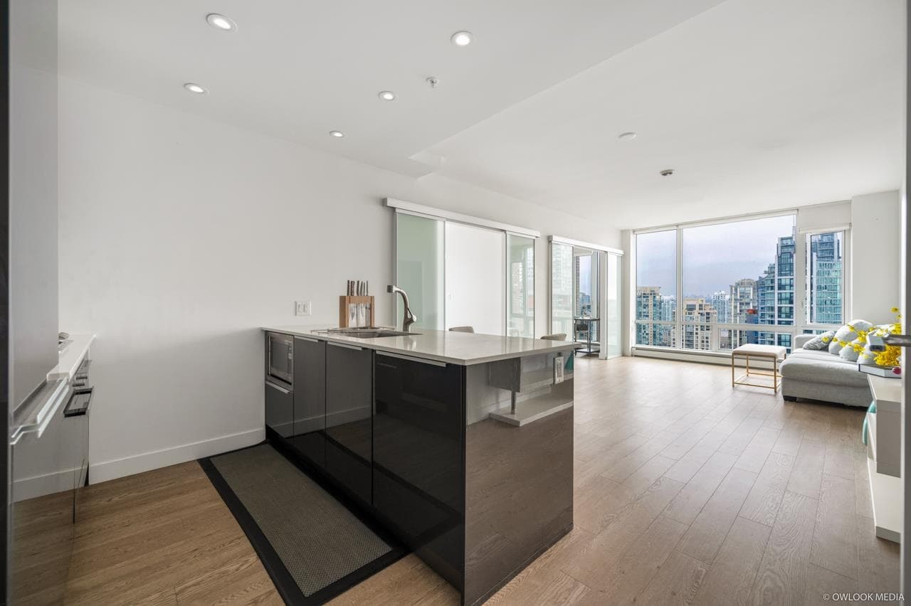 2504 - 1283 Howe Street, Vancouver, V6Z 0E3 — photo 5