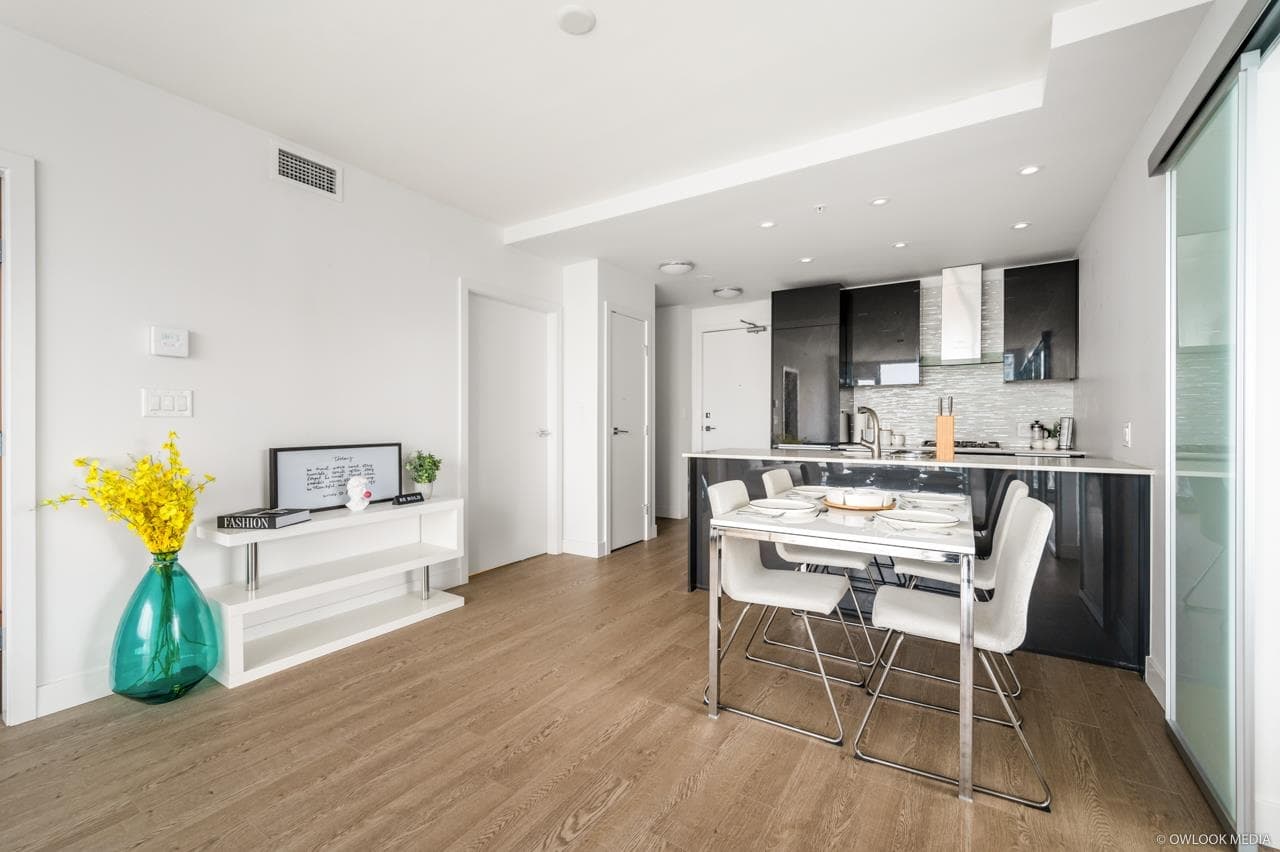 2504 - 1283 Howe Street, Vancouver, V6Z 0E3 — photo 4