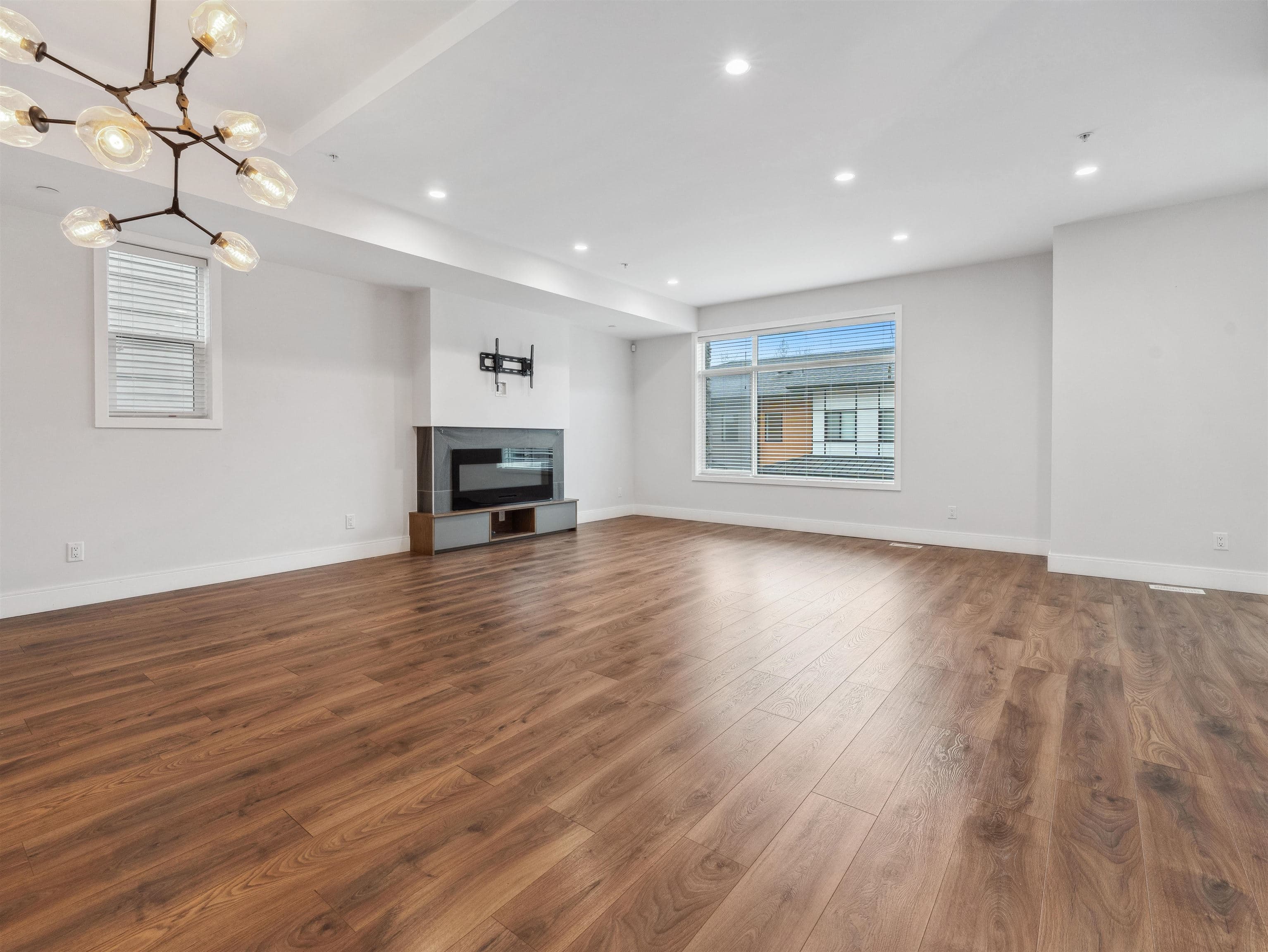 40 - 33209 Cherry Avenue, Mission, V2V 0G8 — photo 4