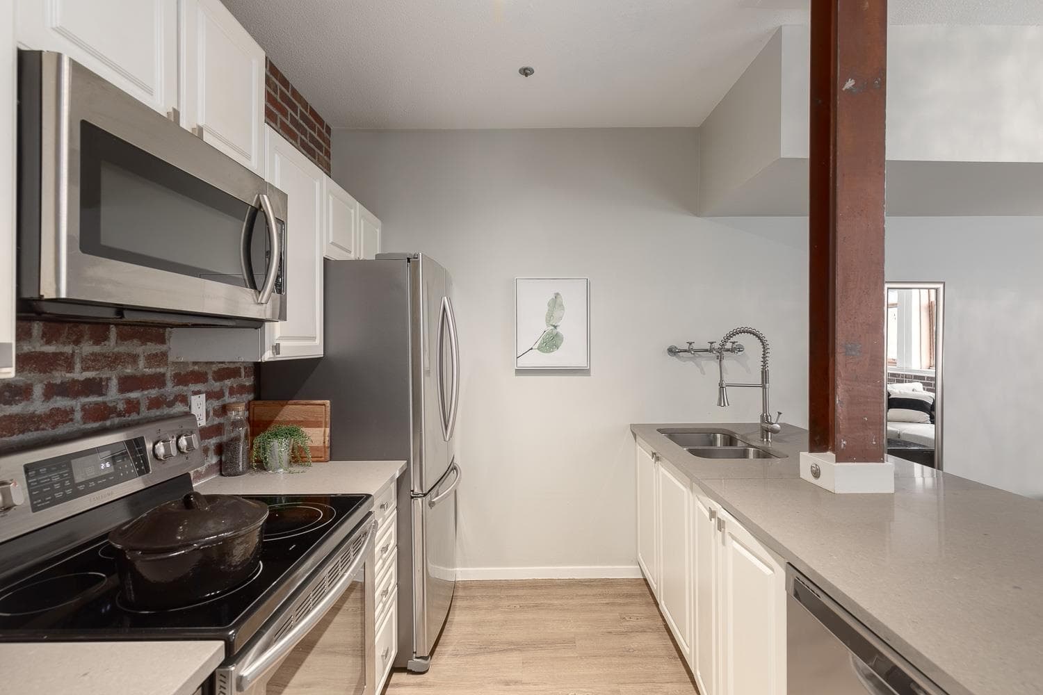 706 - 233 Abbott Street, Vancouver, V6B 2K7 — photo 4