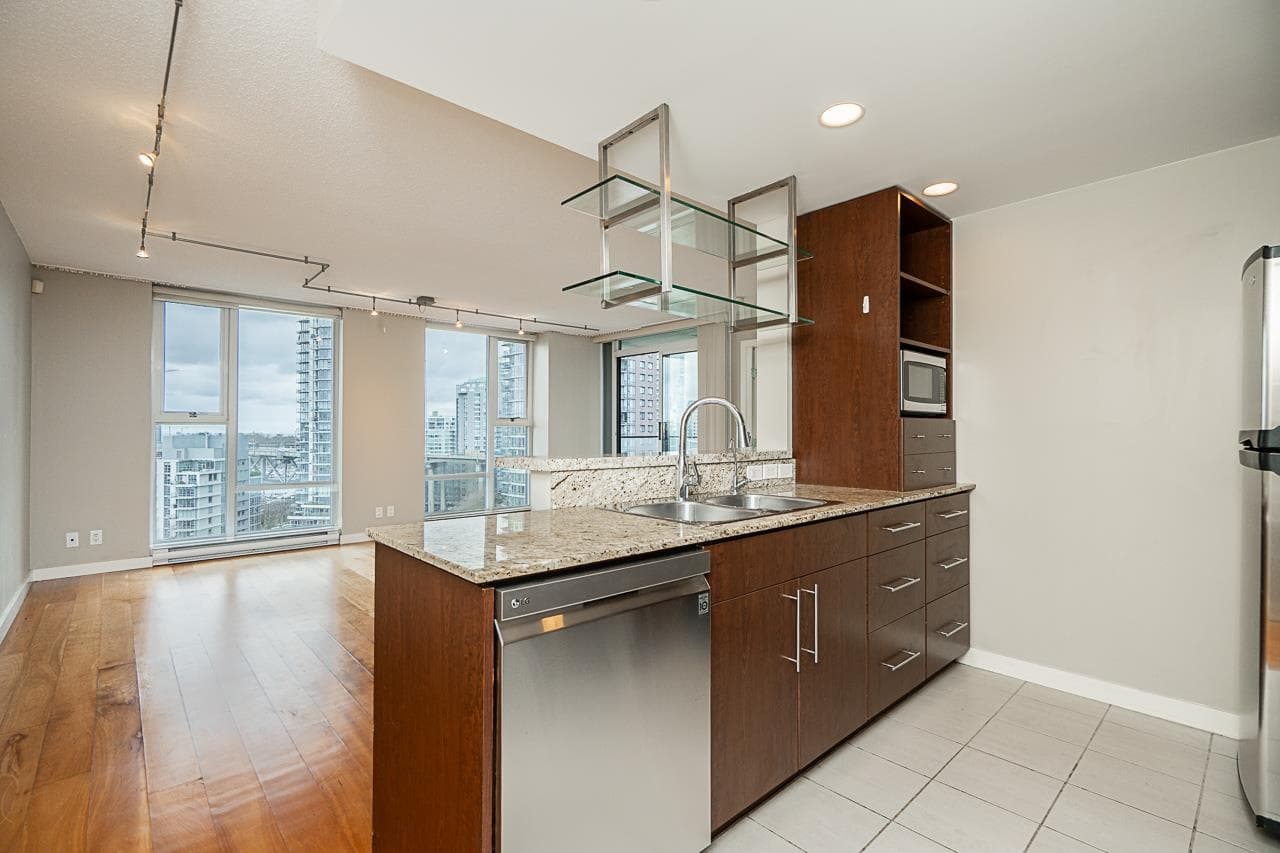 1606 - 455 Beach Crescent, Vancouver, V6Z 3E5 — photo 5