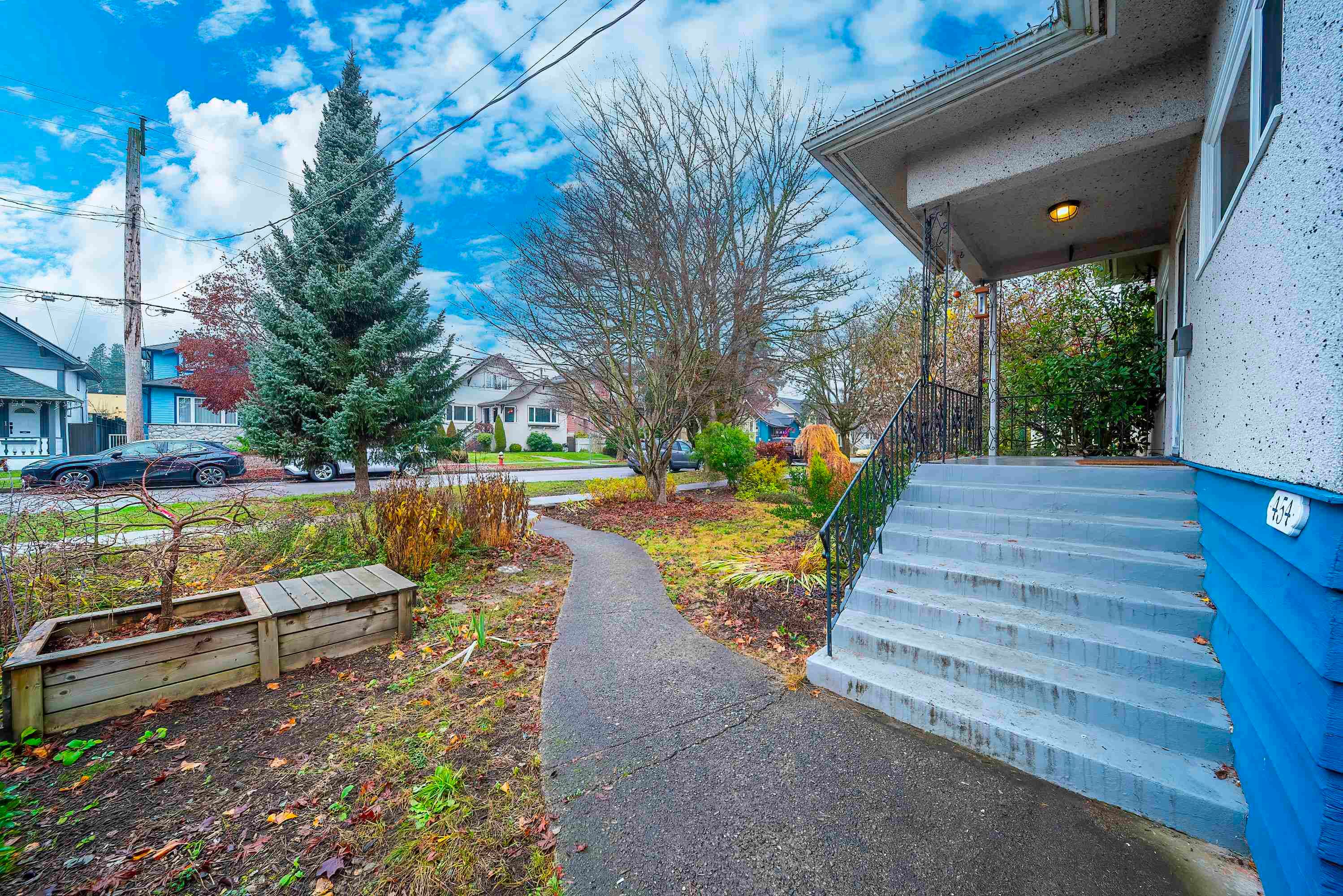 454 Kelly Street, New Westminster, V3L 3T9 — photo 2