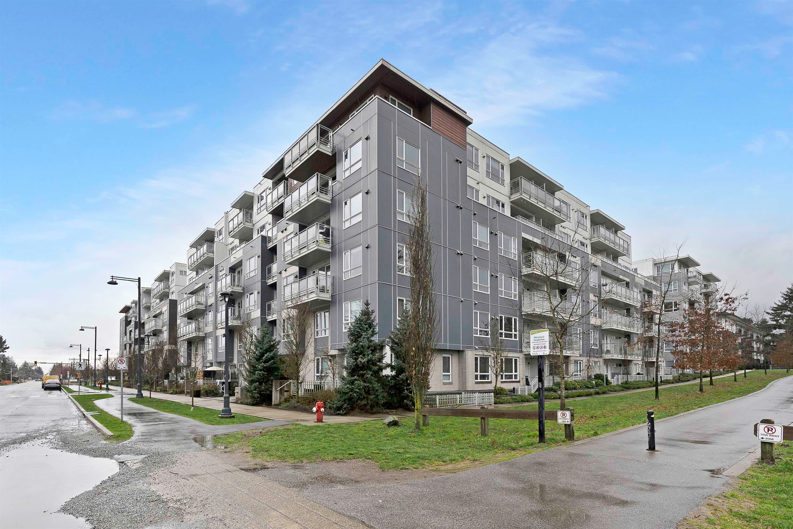 303 - 10581 140 Street, Surrey, V3T 0M7 — photo 2