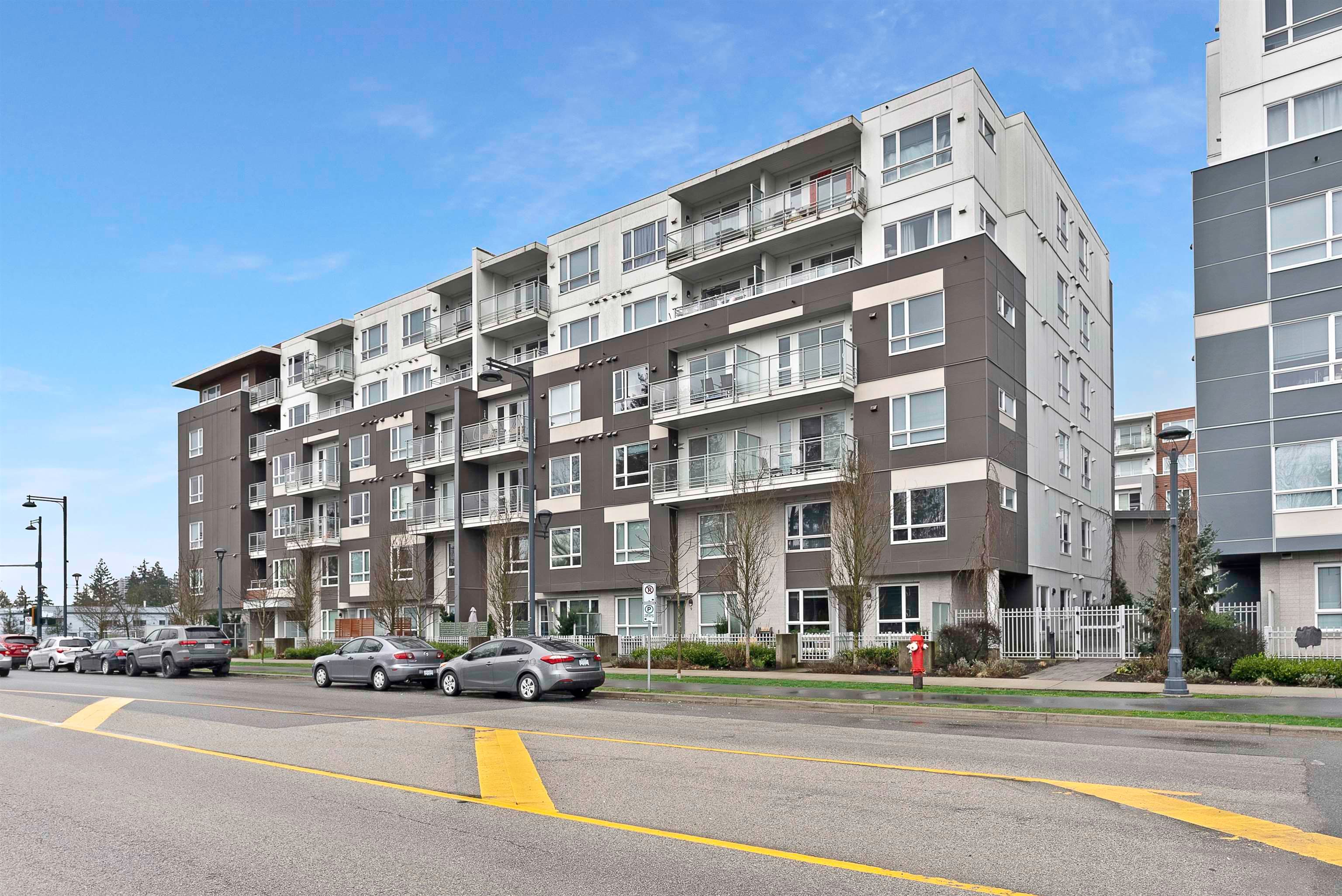 303 - 10581 140 Street, Surrey, V3T 0M7 — photo 3