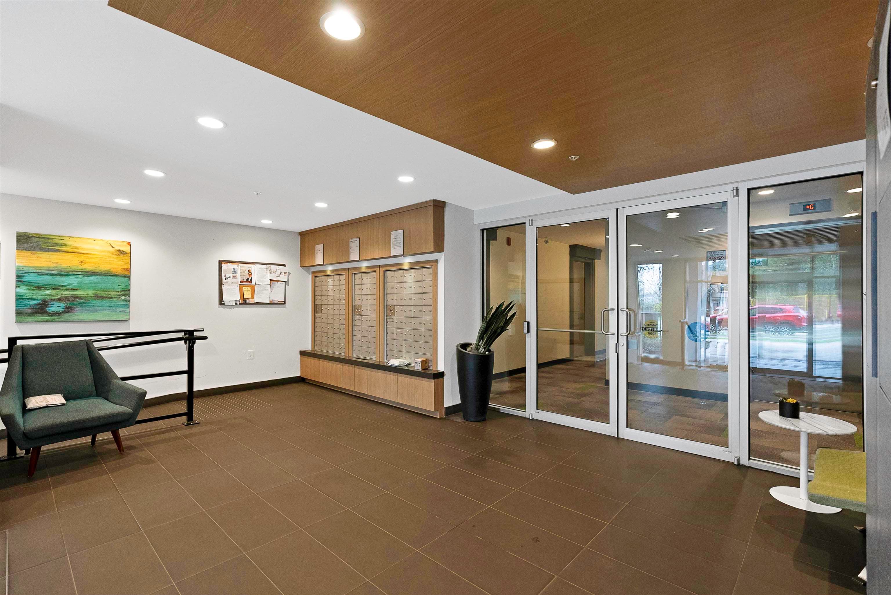 303 - 10581 140 Street, Surrey, V3T 0M7 — photo 5