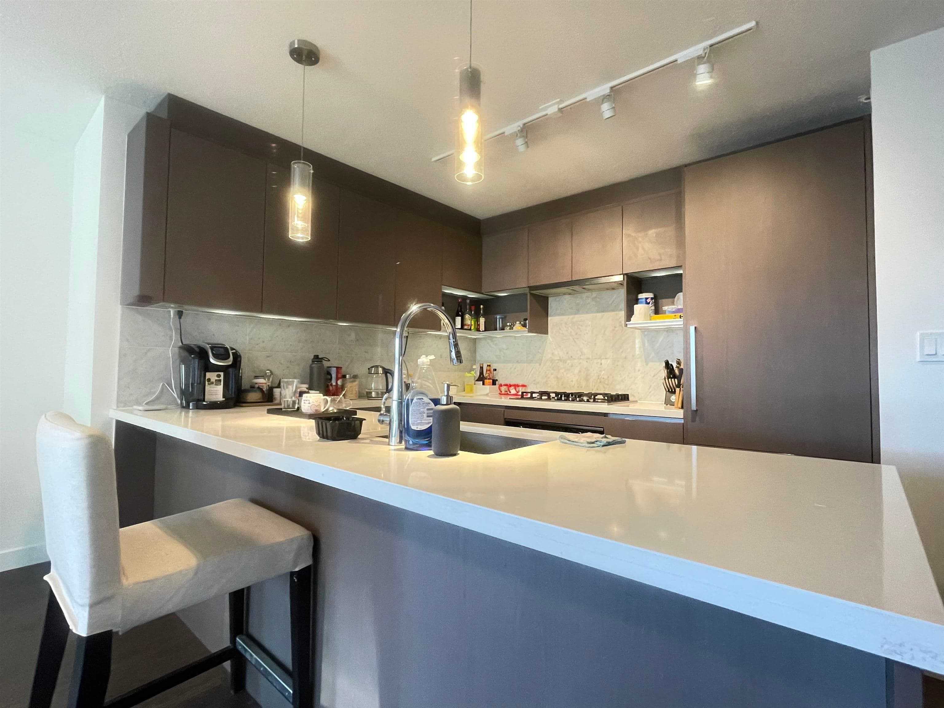 1002 - 13696 100 Avenue, Surrey, V3T 0L5 — photo 5