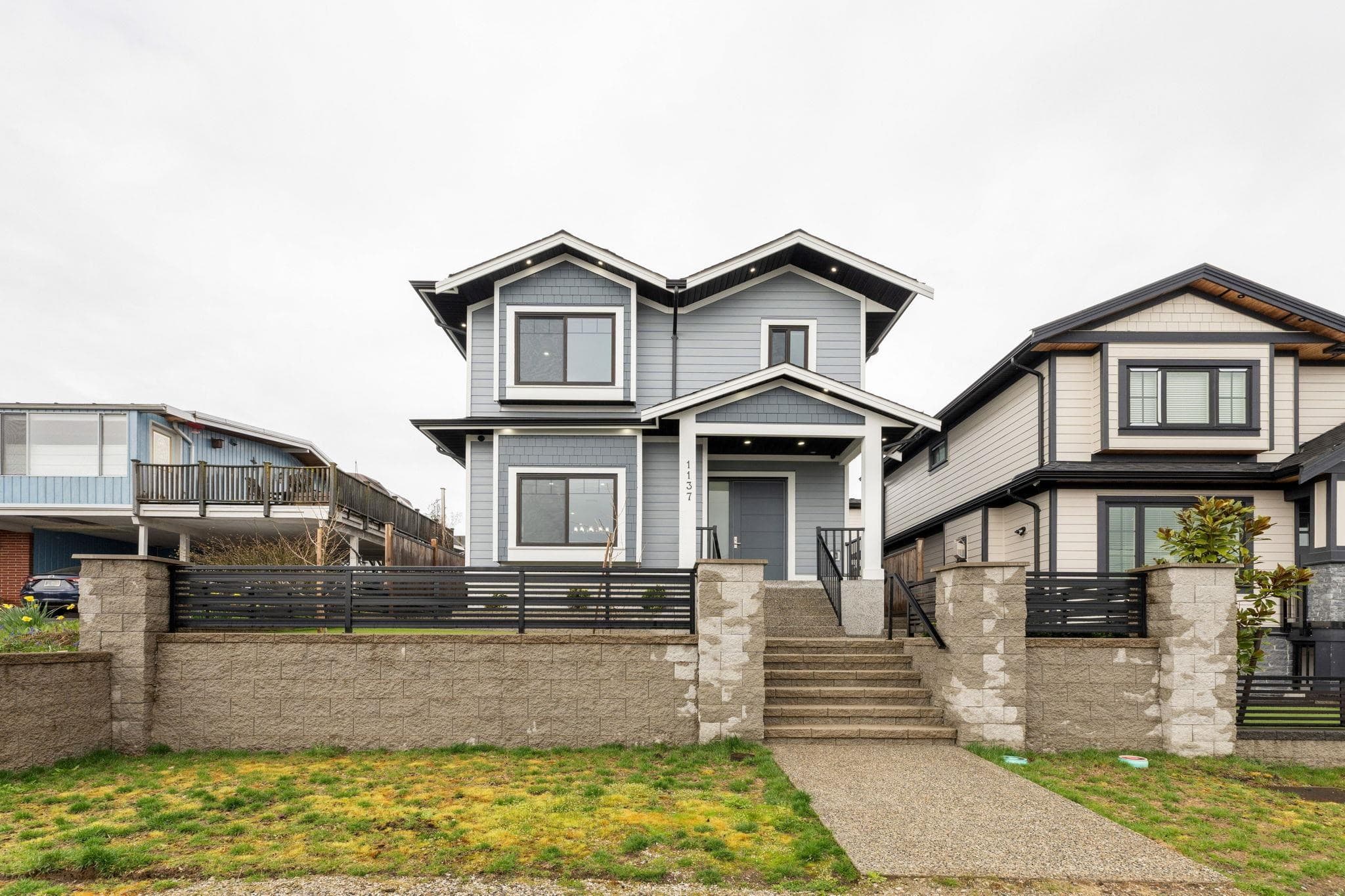 1137 Dansey Avenue, Coquitlam