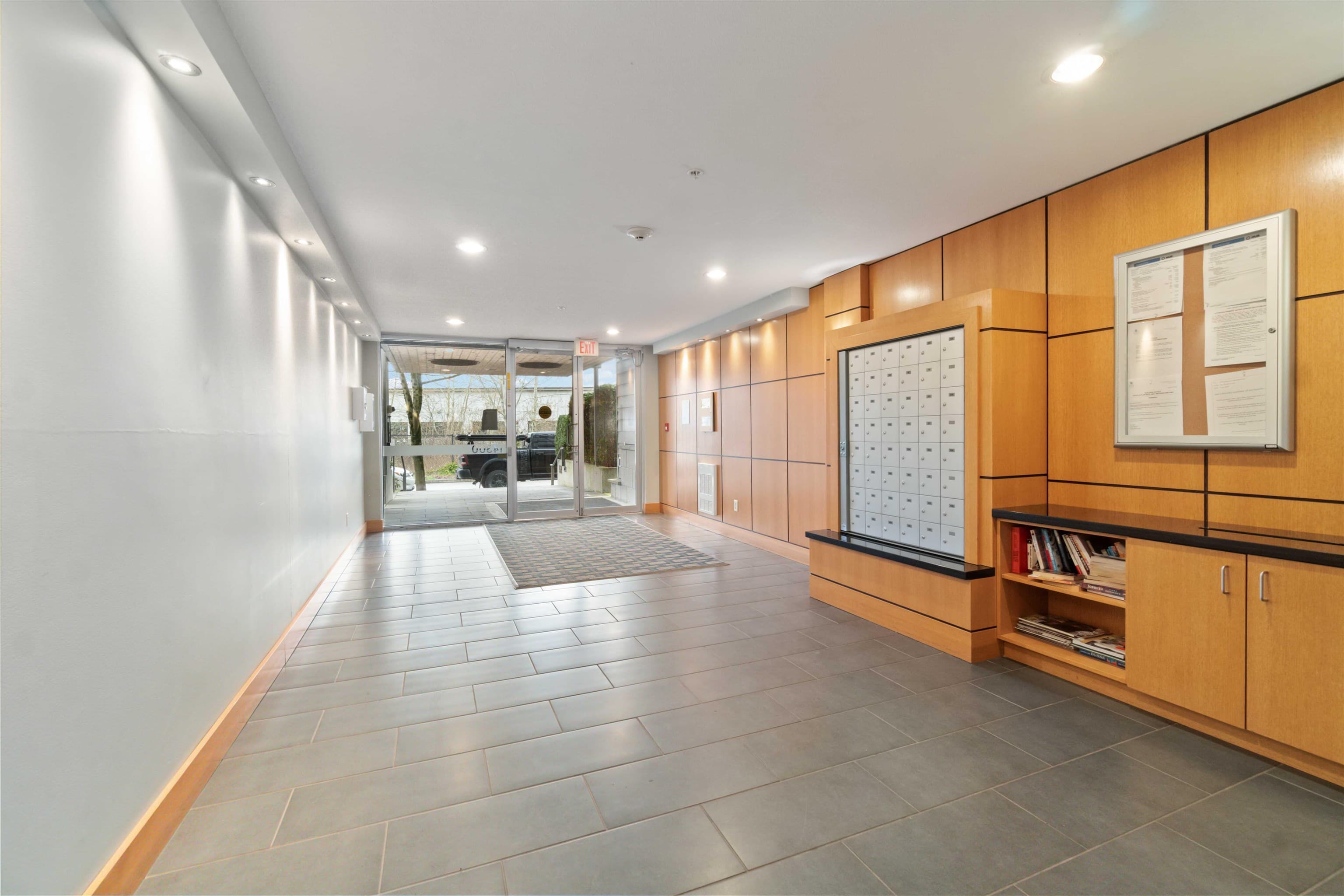 201 - 14300 Riverport Way, Richmond, V6W 0A4 — photo 3