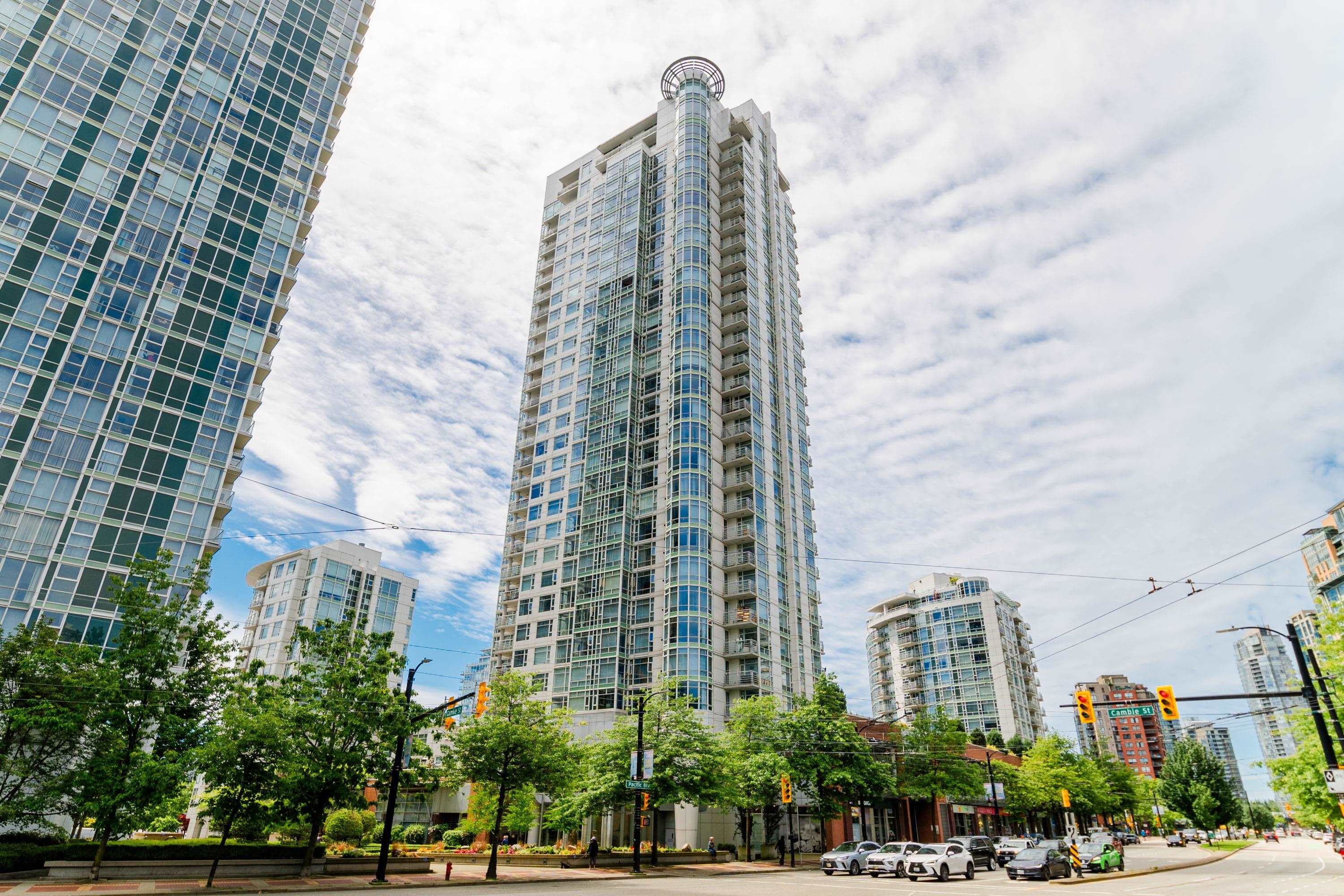 1908 - 198 Aquarius Mews, Vancouver, V6Z 2Y4 — photo 2