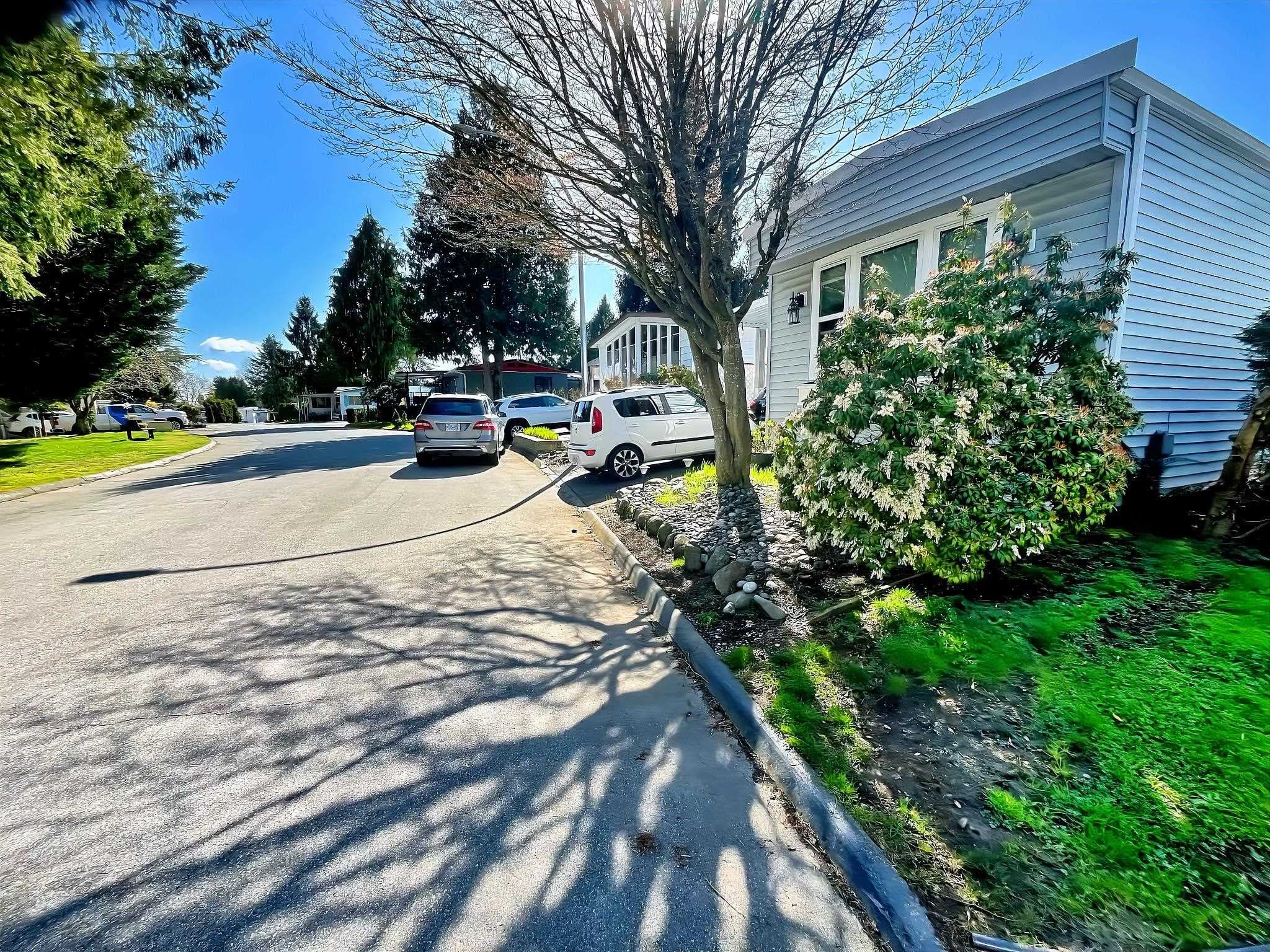 282 - 1840 160 Street, Surrey, V4A 4X4 — photo 3