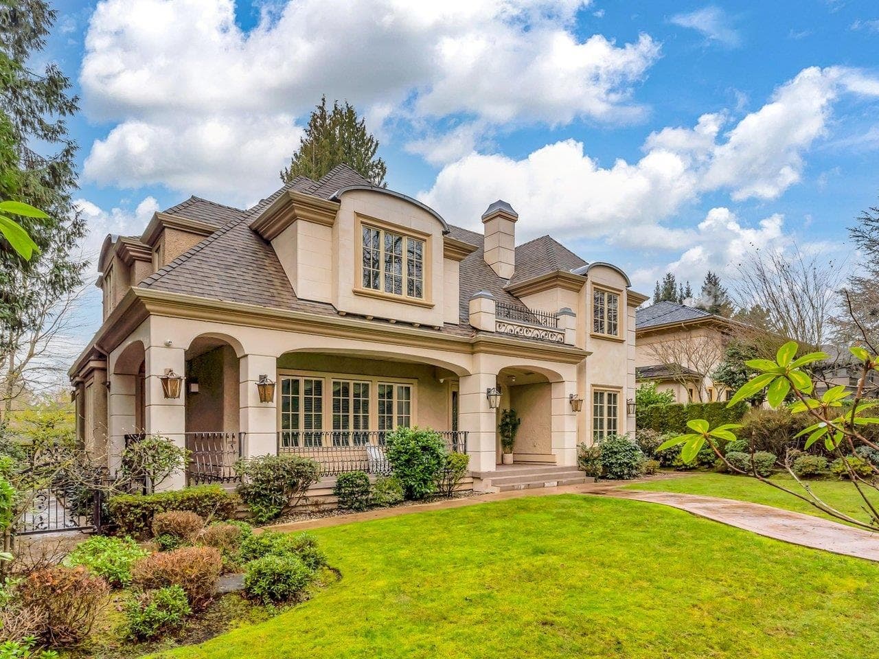 6037 Churchill Street, Vancouver
