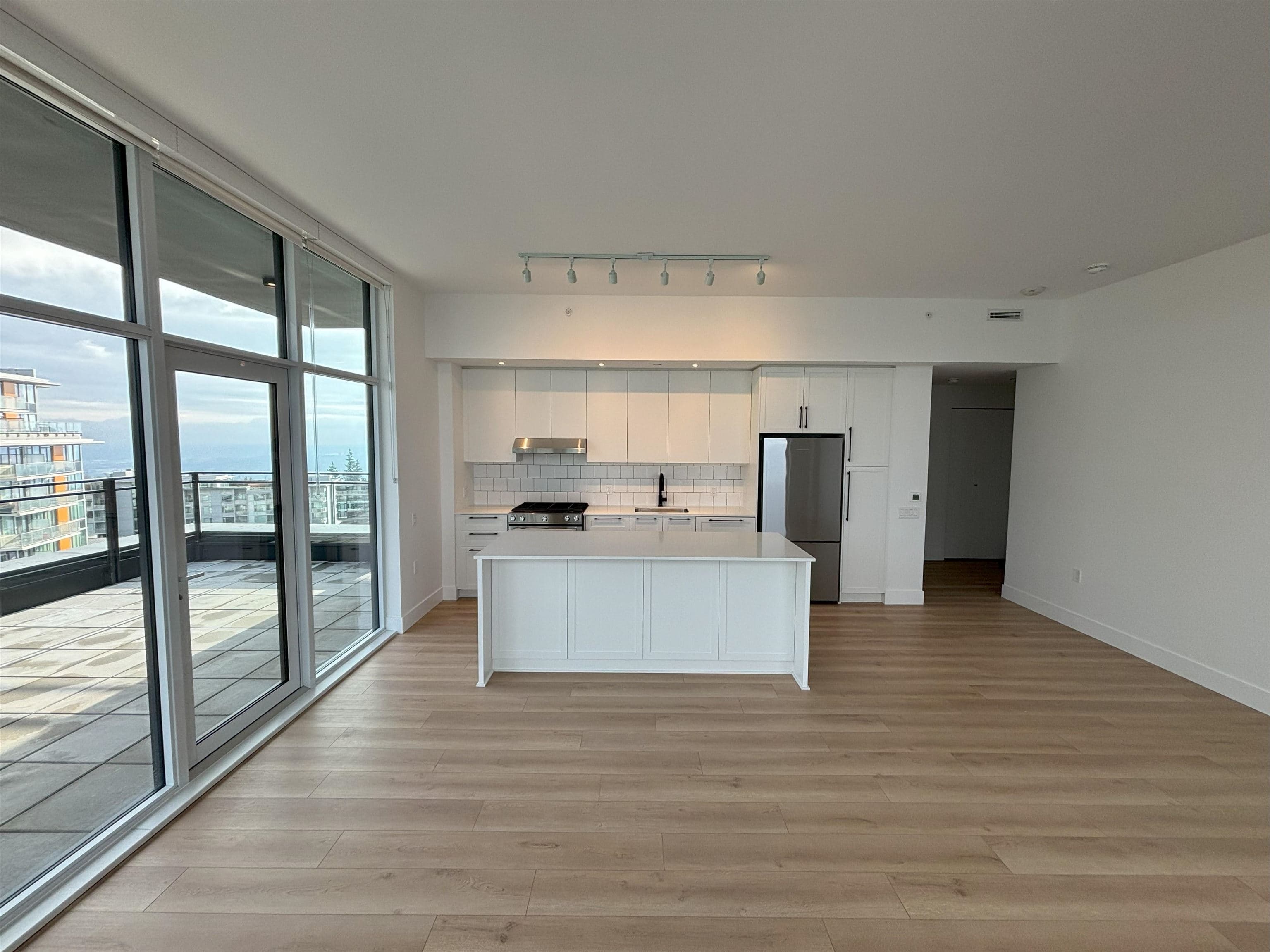 1203 - 8750 University Crescent, Burnaby, V5A 0G9 — photo 5