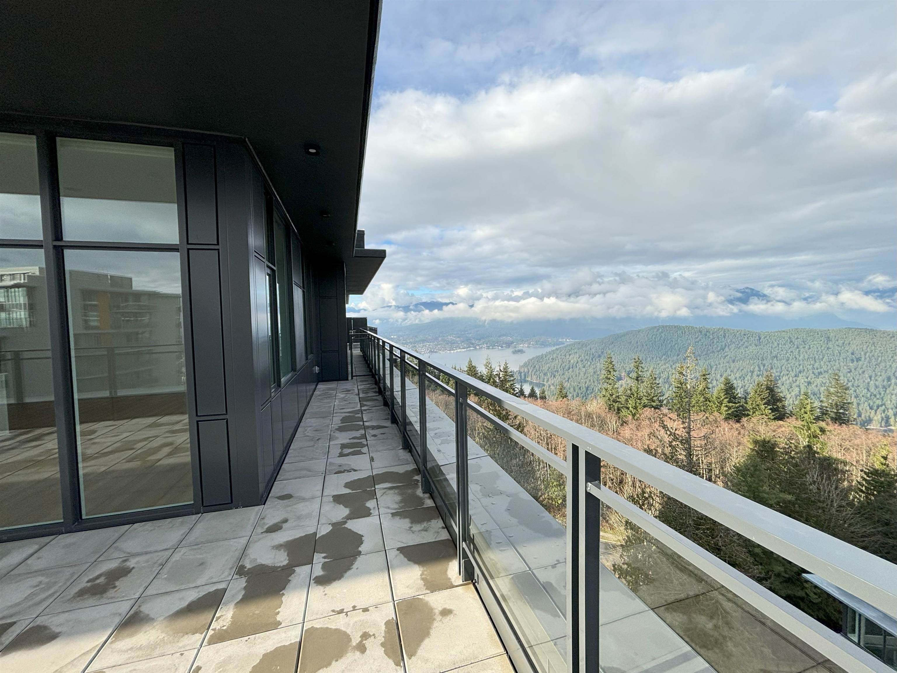 1203 - 8750 University Crescent, Burnaby, V5A 0G9 — photo 4