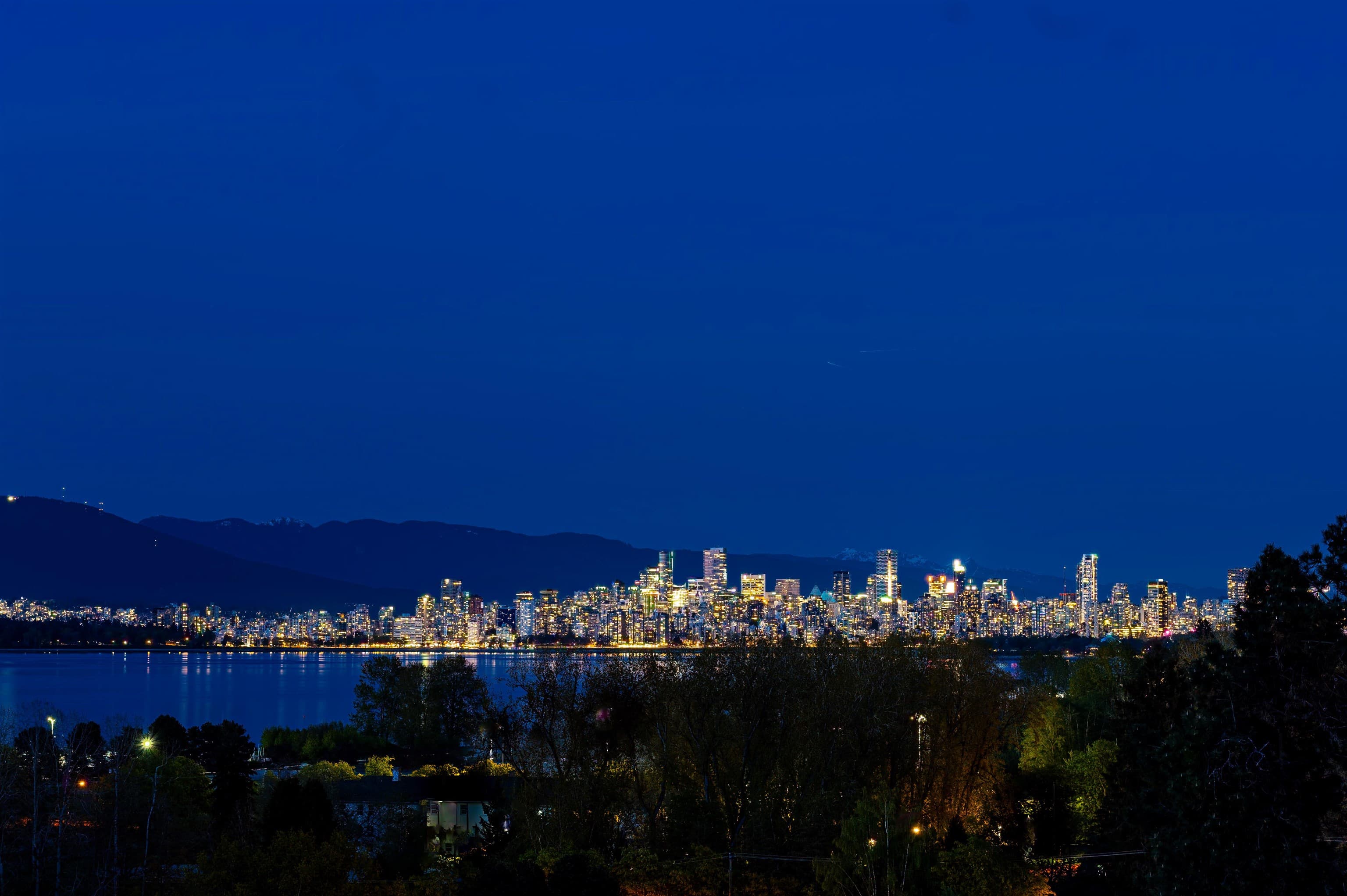 4525 W 2nd Avenue, Vancouver, V6R 1K7 — photo 2