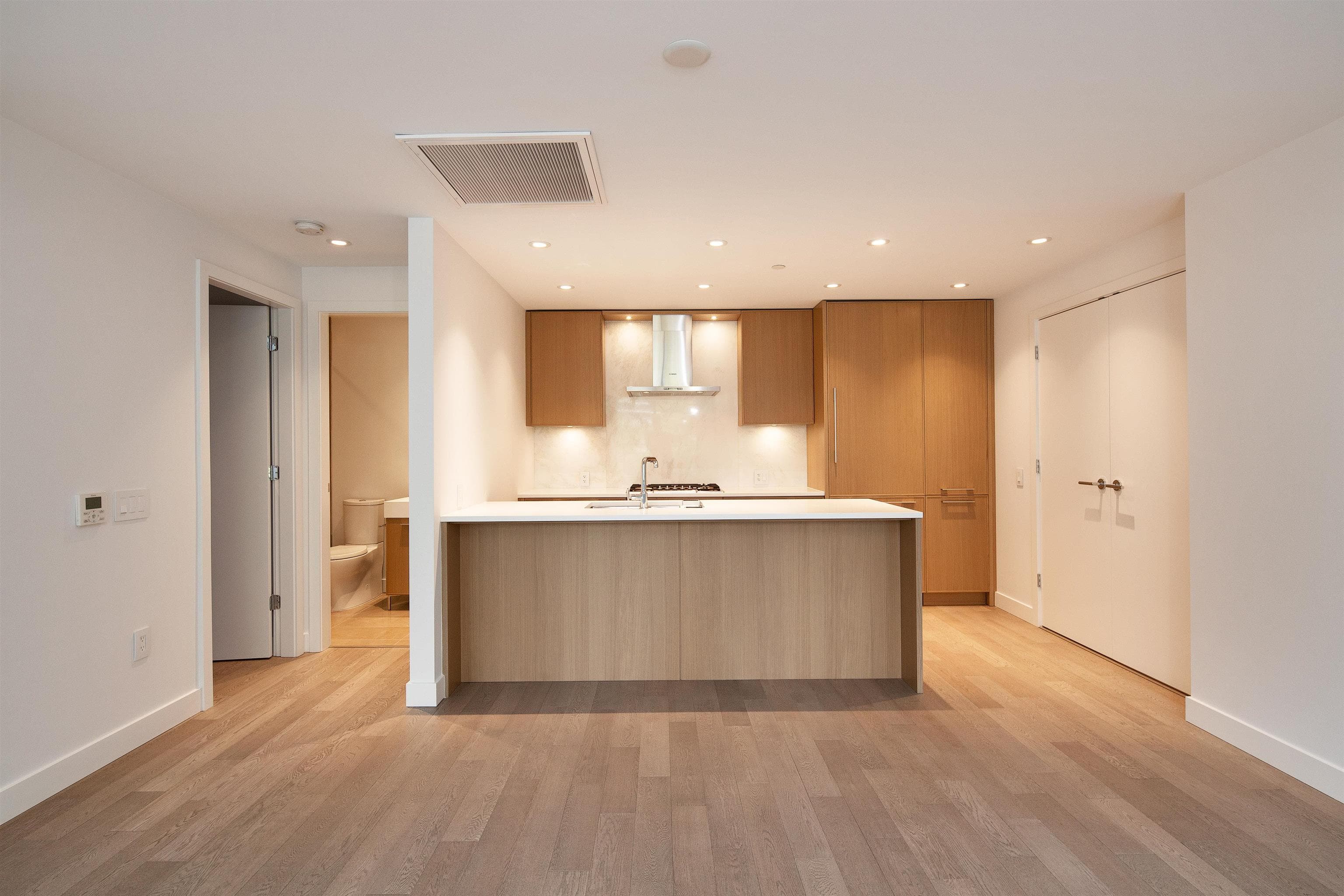 106 - 1055 Ridgewood Drive, North Vancouver, V7R 0A6 — photo 5