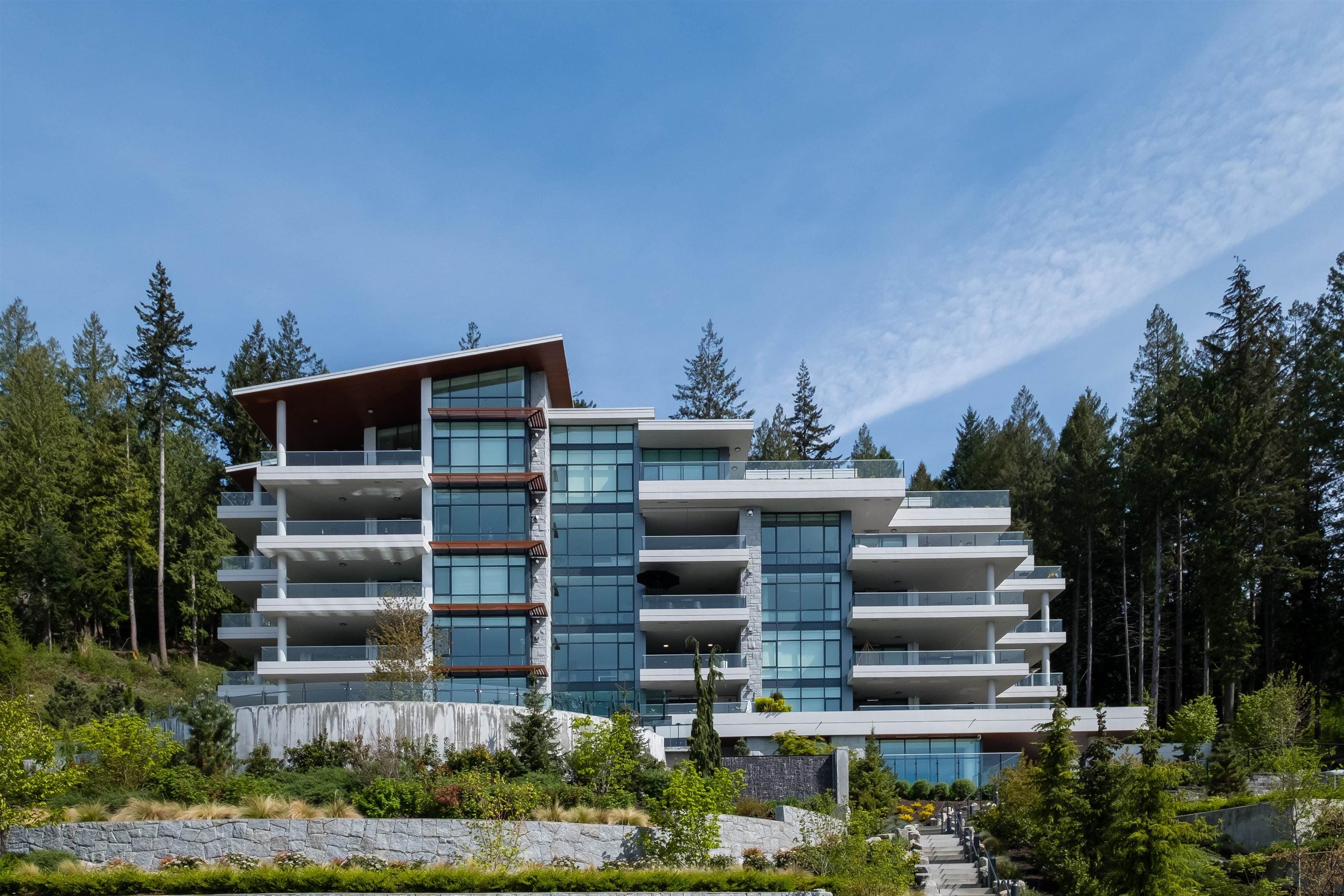 302 - 2958 Burfield Place, West Vancouver
