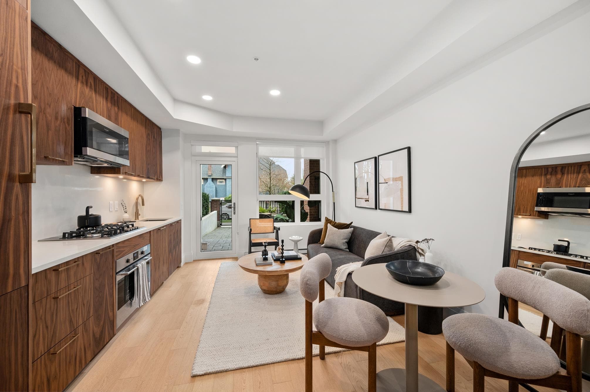 111 - 2550 Garden Drive, Vancouver, V5N 4X6 — photo 2