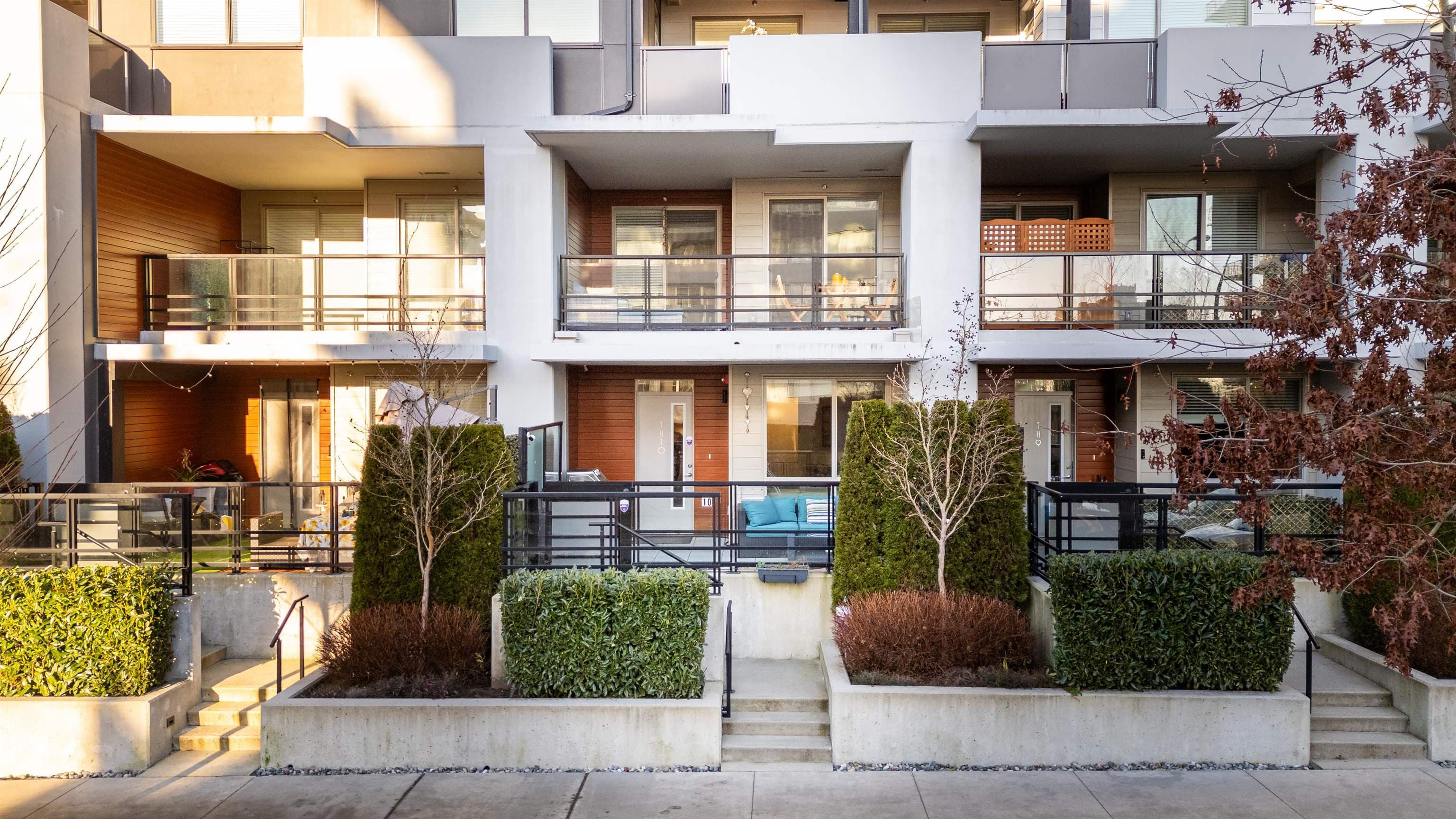 TH10 - 108 E 8th Street, North Vancouver, V7L 0H1 — photo 3